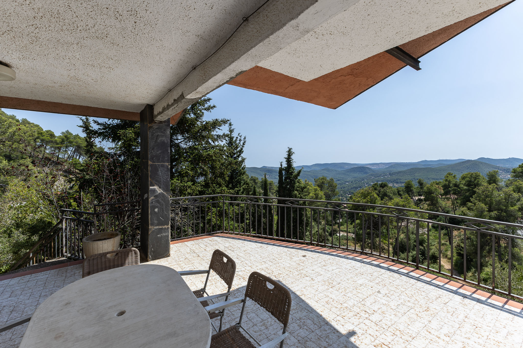 Casa per reformar amb un gran terreny