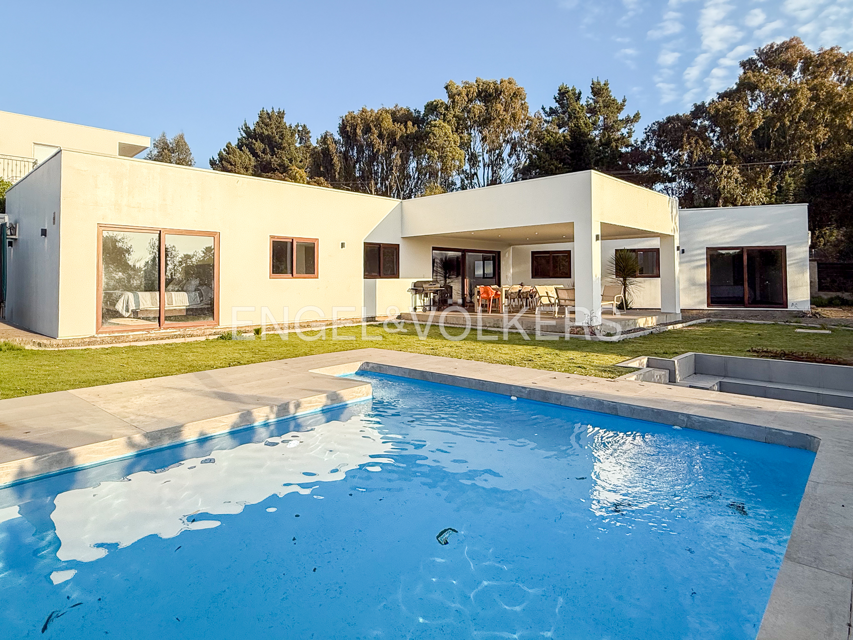 Casa familiar de 6 dormitorios cerca de la playa en Maitencillo