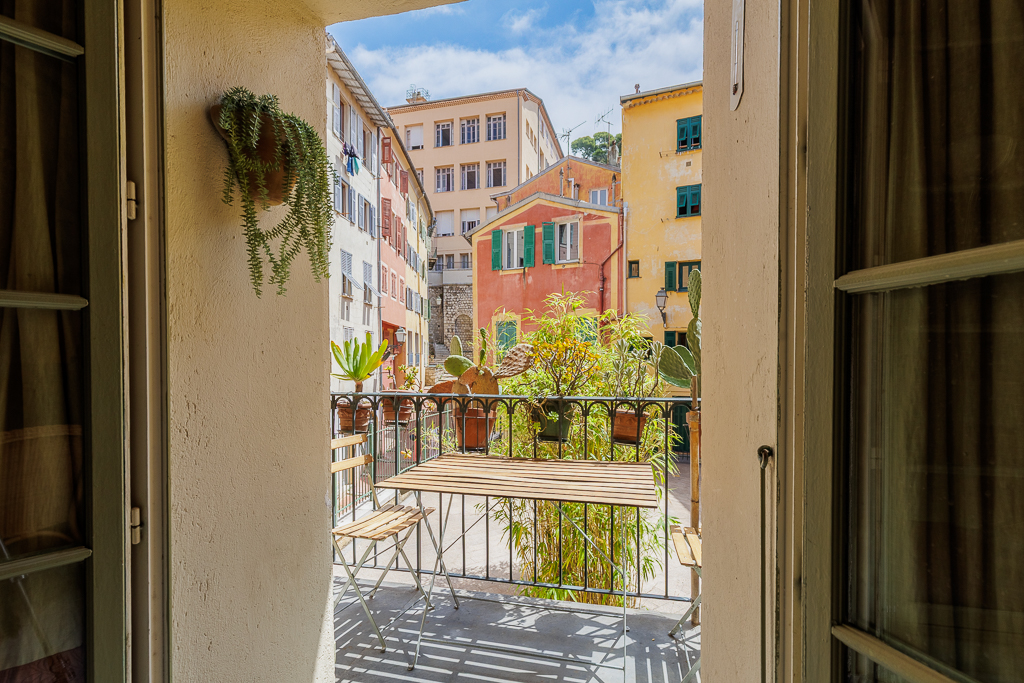 Charmant appartement avec balcon au coeur du vieux Nice