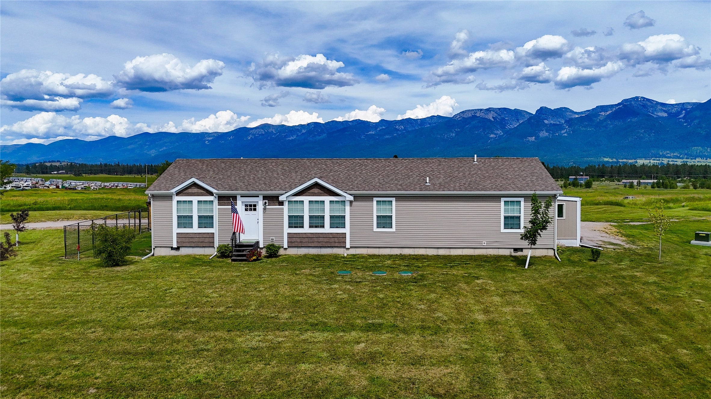 Sunny Lane Serenity | Turn-Key Home on 5 Acres