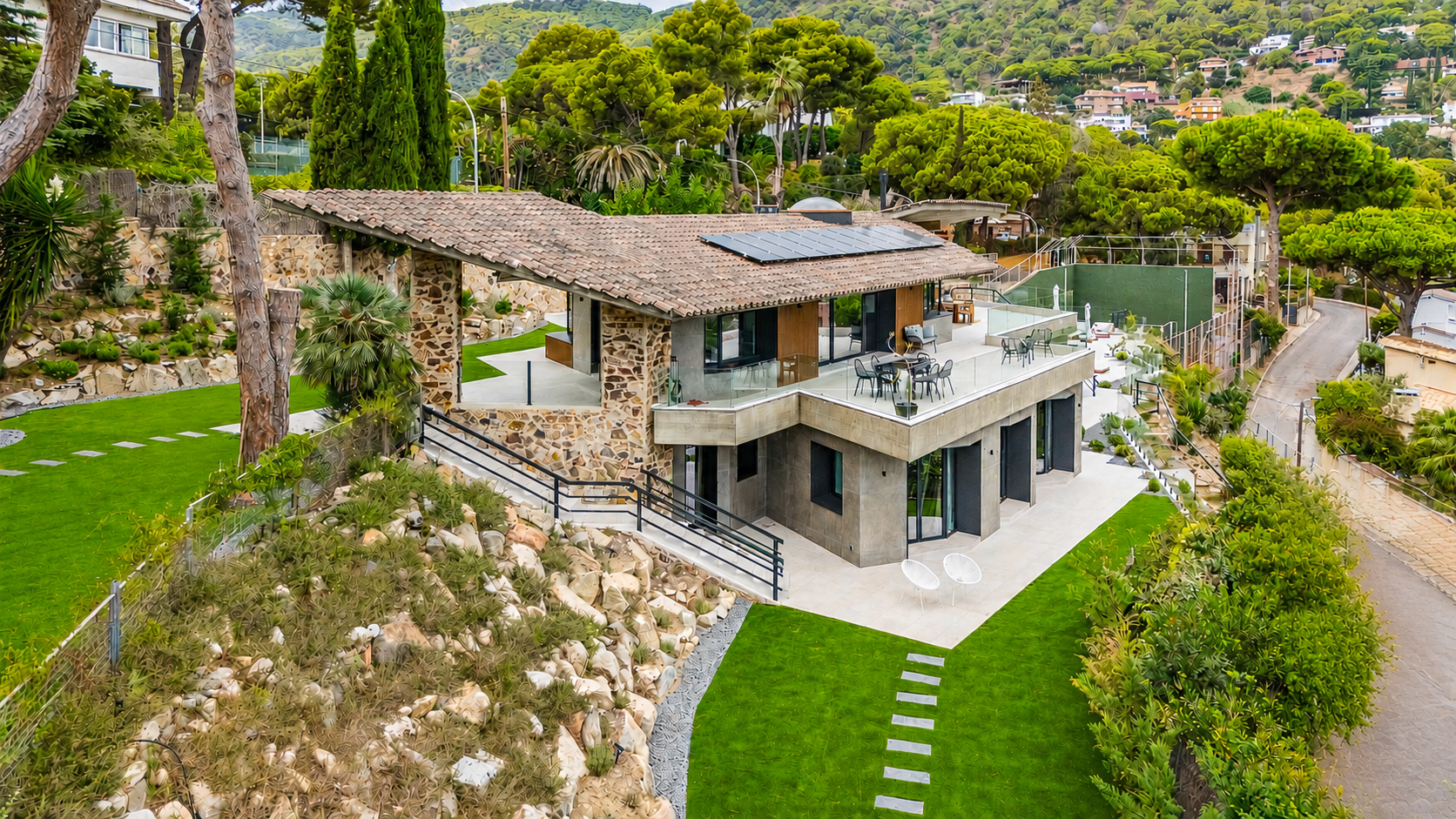 Exklusive Luxusvilla mit Panoramablick aufs Meer in Premià de Dalt