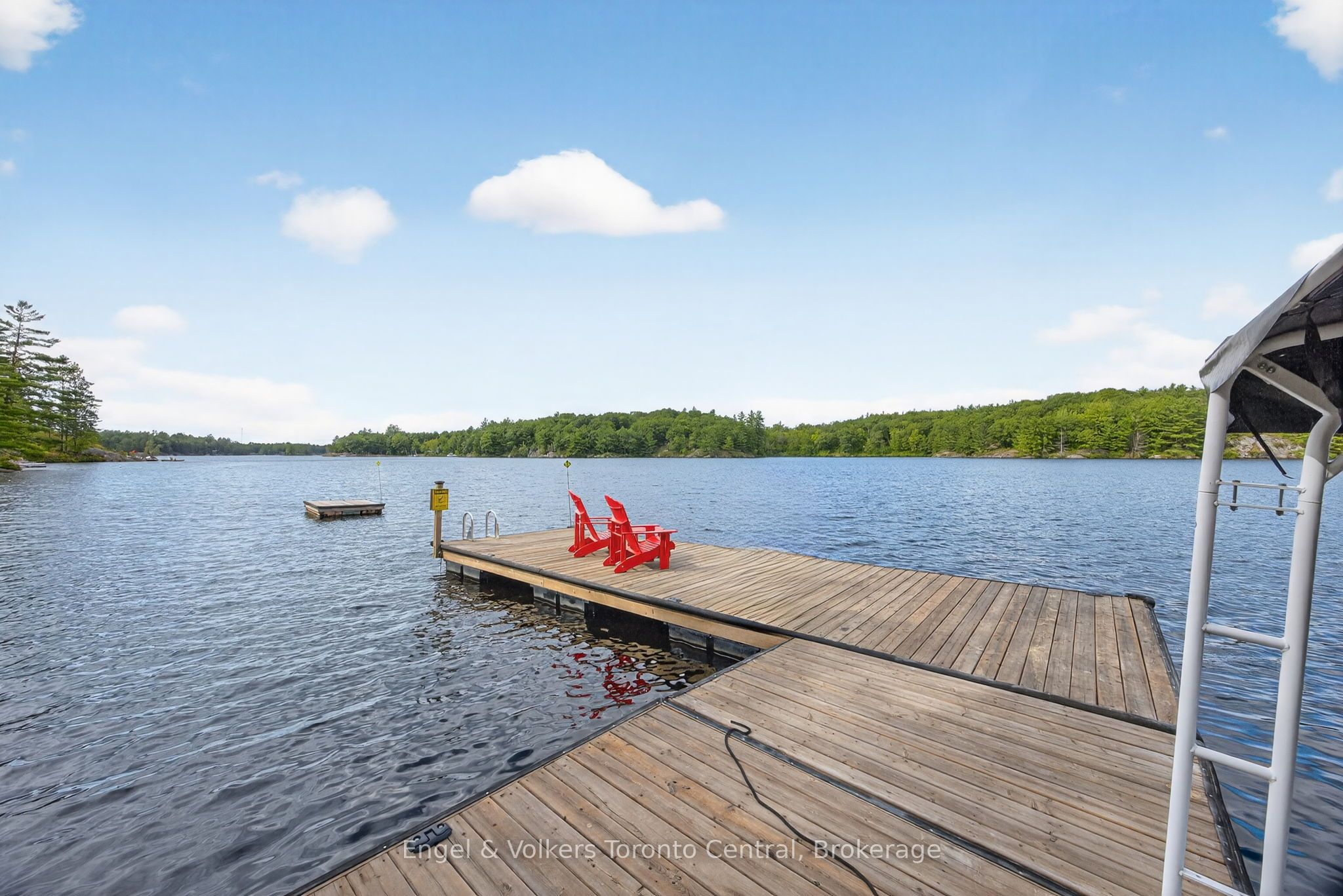 A Private Muskoka Escape With Room To Roam
