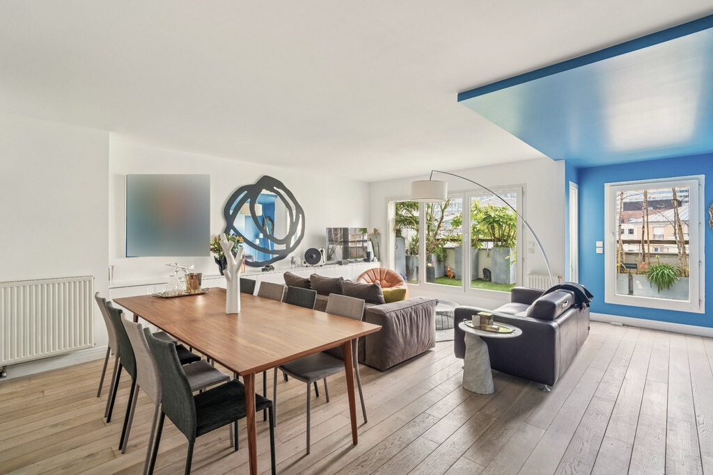 Coup de cœur - Appartement avec terrasse plein ciel avec vue sur la Skyline