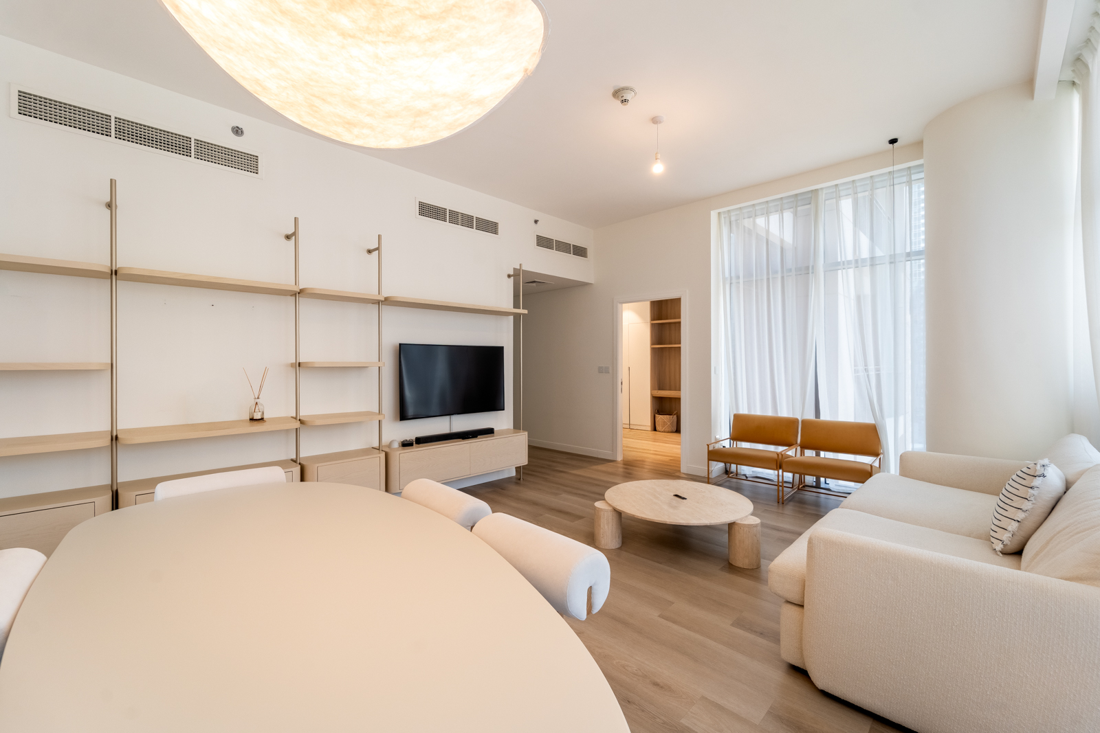 Emaar | Downtown Boulevard | Luxury Furnishing
