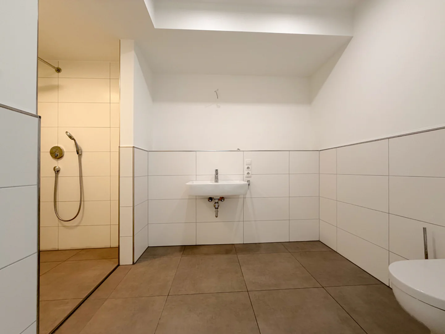 Moderne 2-Zimmer-Wohnung mit Balkon in ruhiger Lage - Foto 4