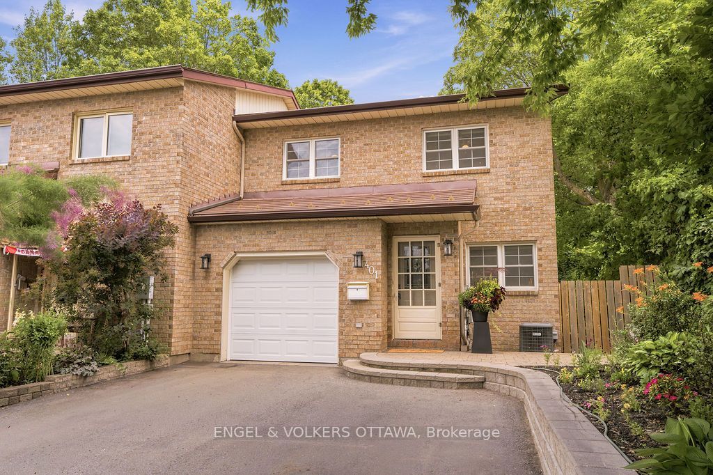 Meticulously maintained semi-detached in Vanier!