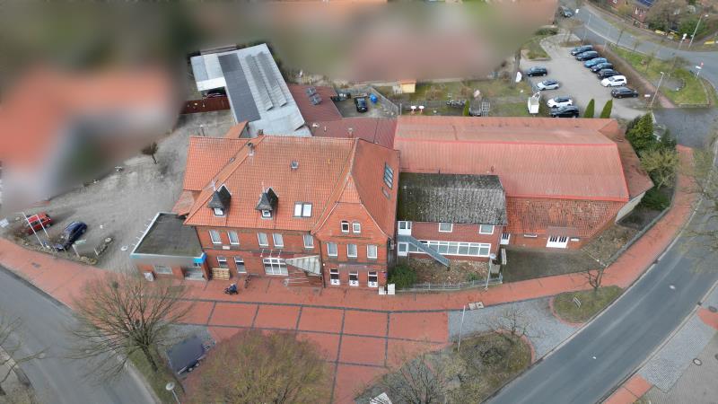 Hotel- und Gastronomiebetrieb mit Saal und Kegelbahn im Ortszentrum