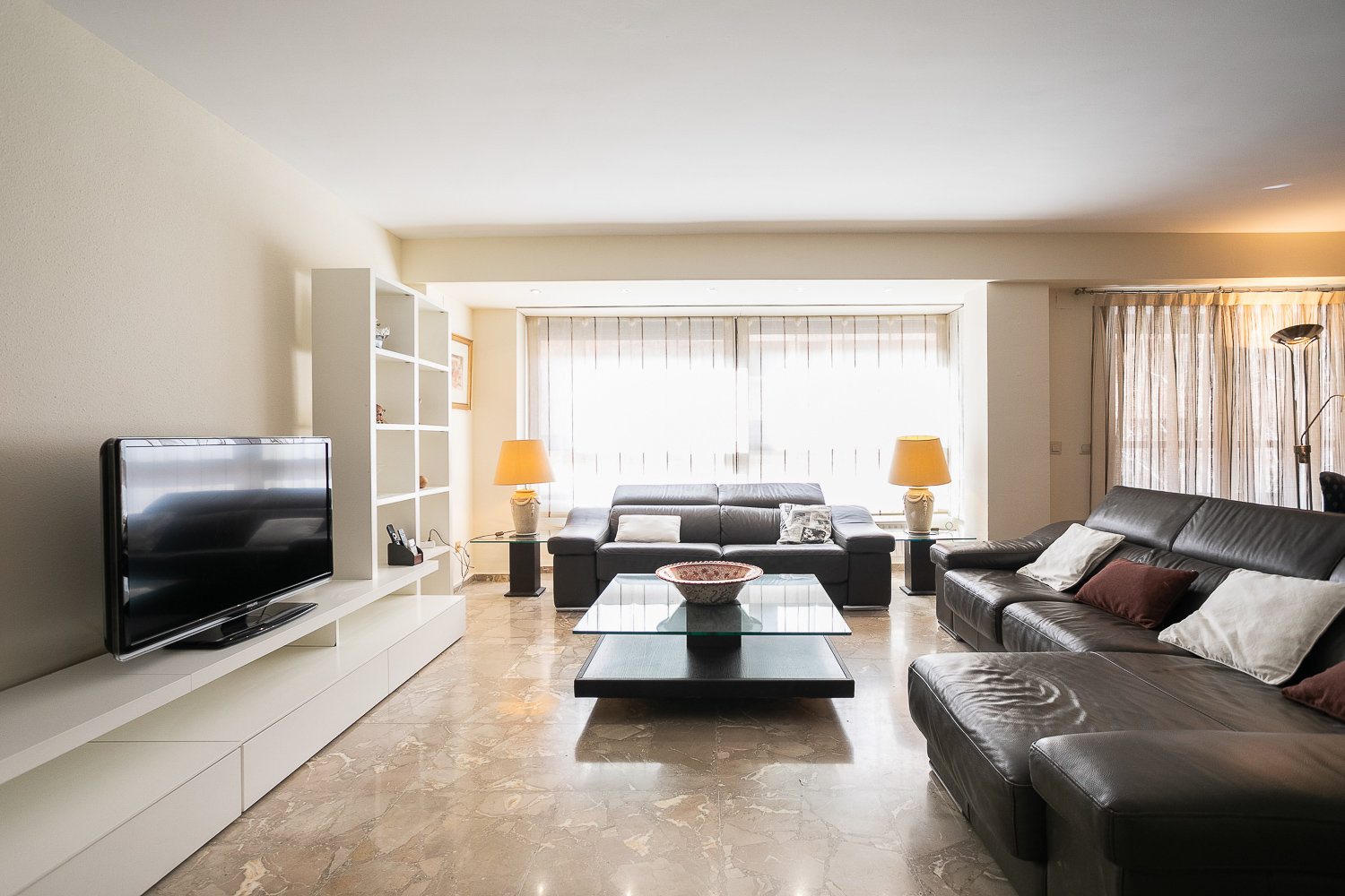 Spacious elegance in the heart of Valencia