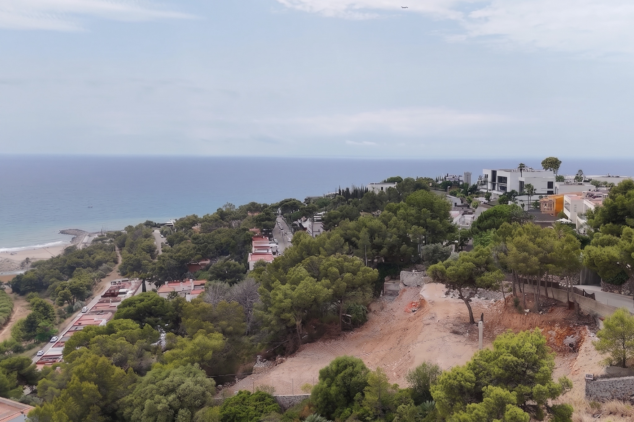 South-facing lot with stunning sea views and project for a luxury detached house