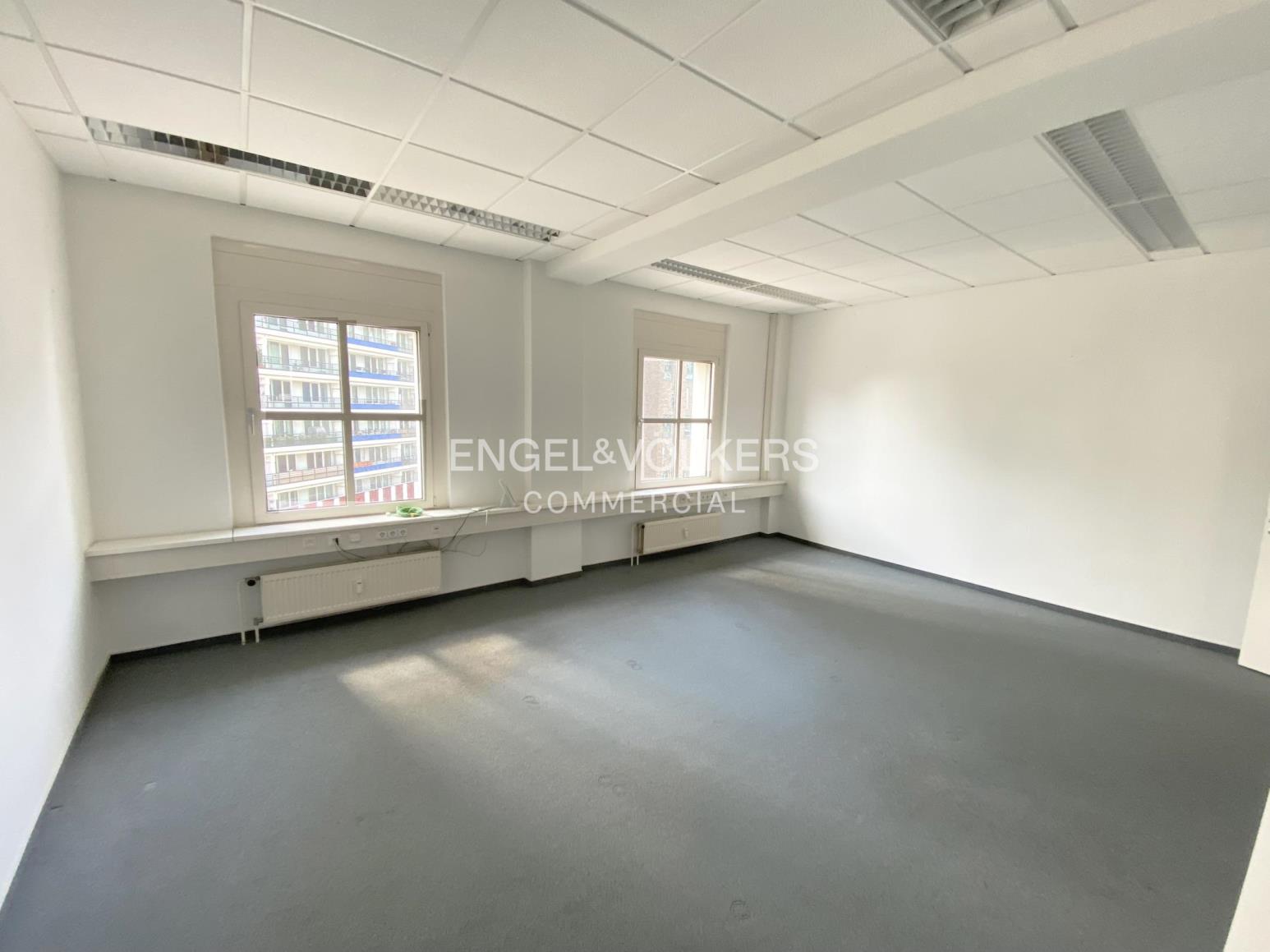 Effizientes Büro in Mitte sucht Mieter