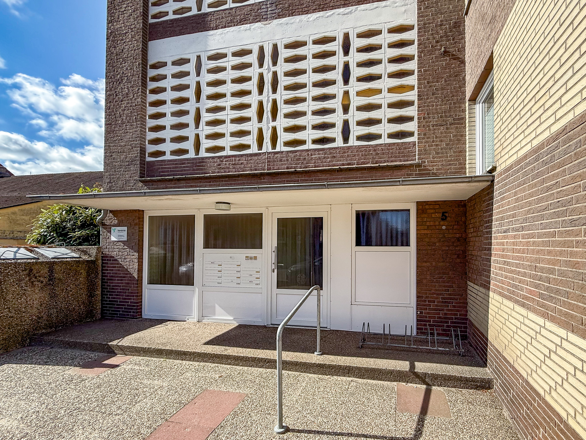 Obergeschoss Wohnung mit großzügiger Dachterrasse