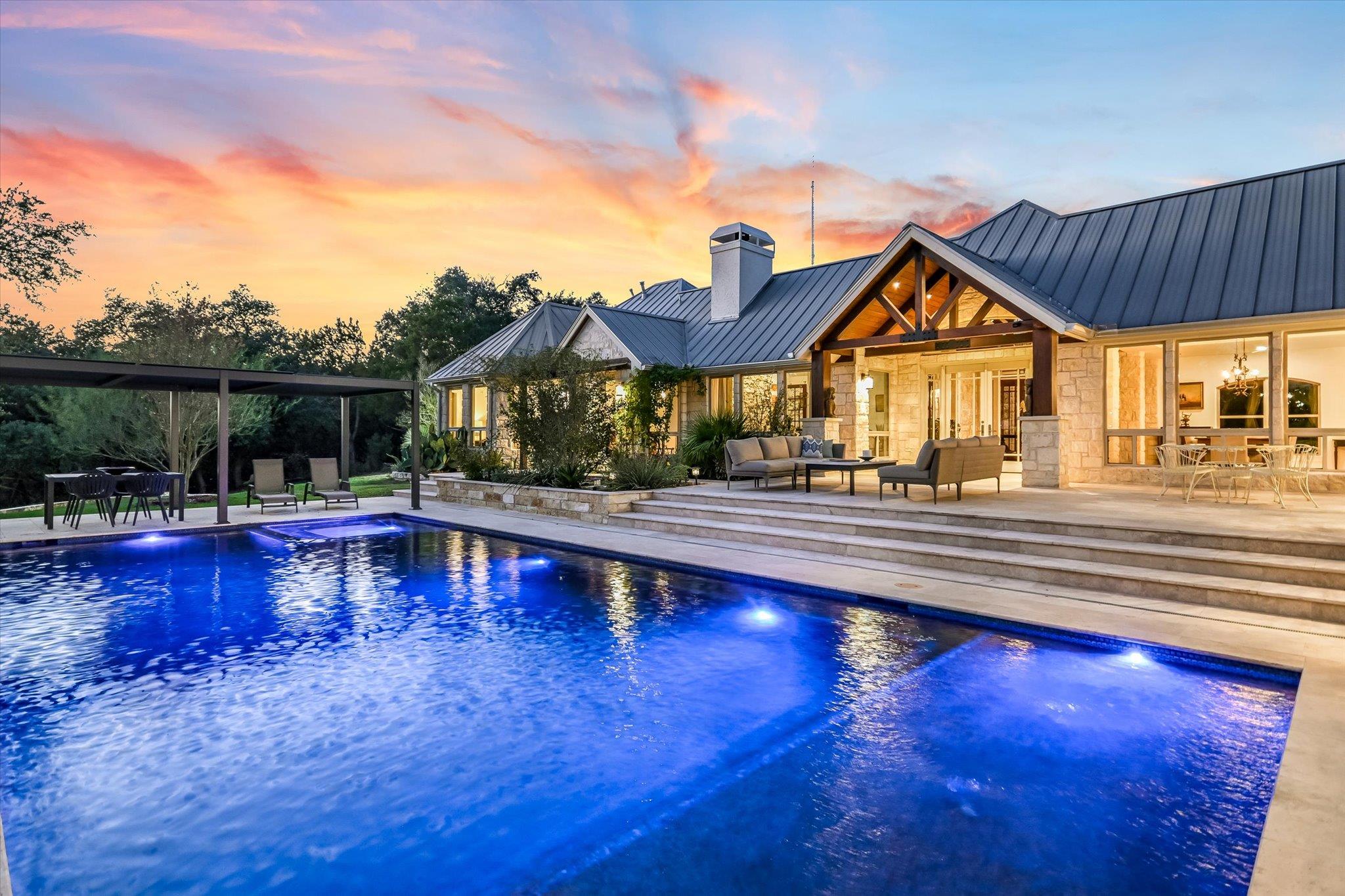 Gated Hill Country Luxury Near Austin