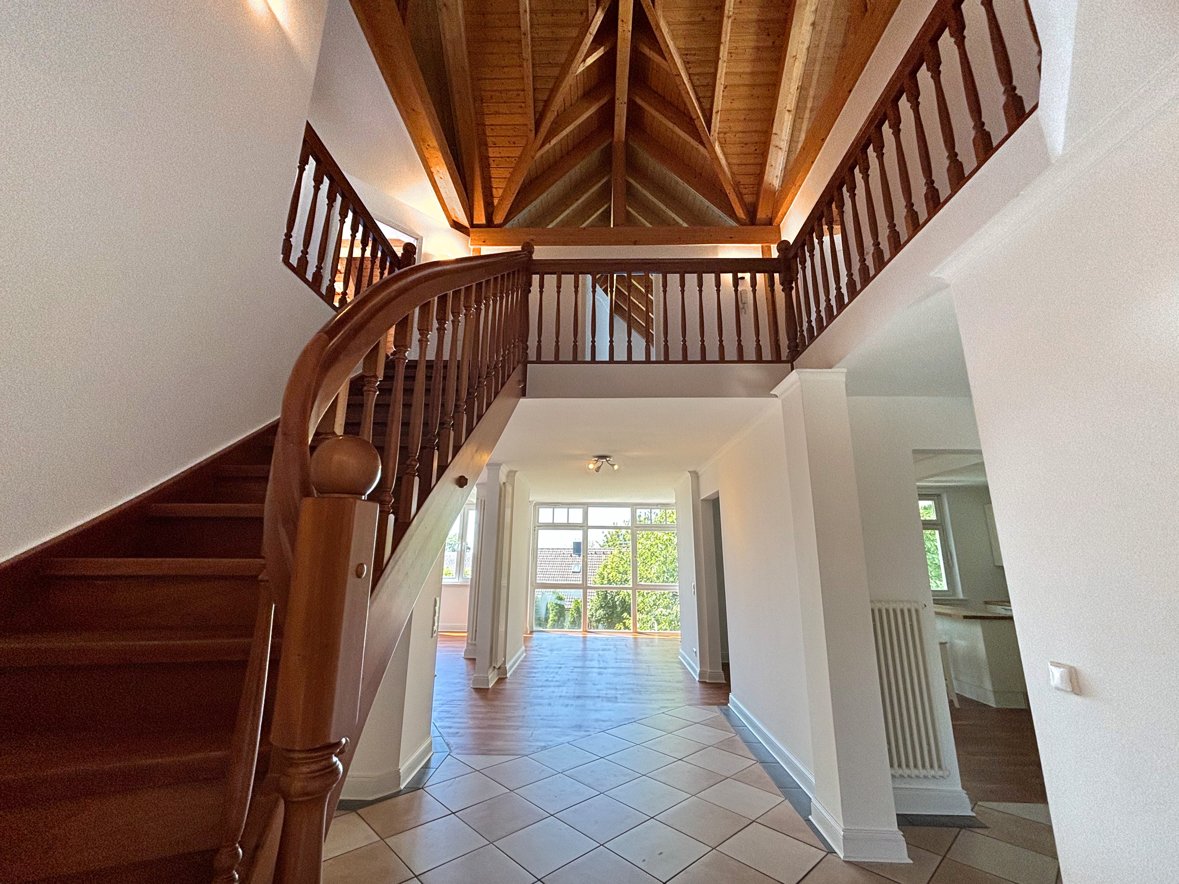 Elegant residence on the edge of Königstein-Falkenstein forest