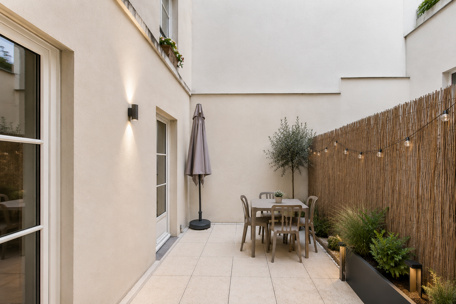 Paris 4th / Saint-Merry | Charming 1-bedroom with terrace [AI-modified]
