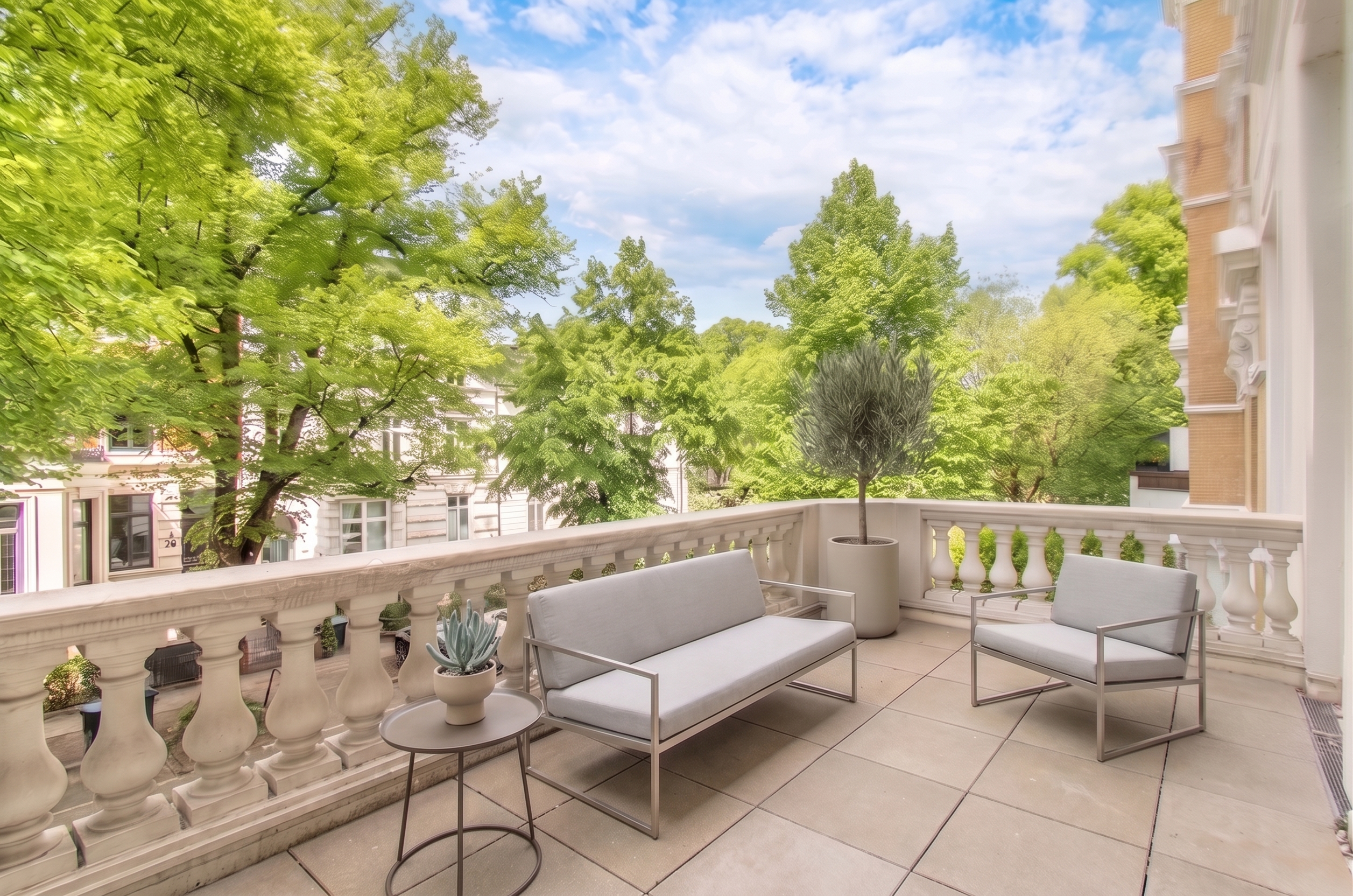 Charmante Beletage mit Altbauflair und Terrasse.