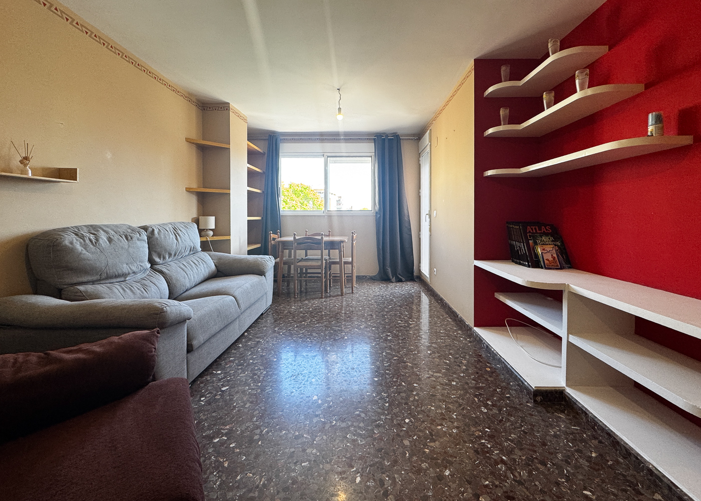 Comfortable apartment in Paterna near the courthouse