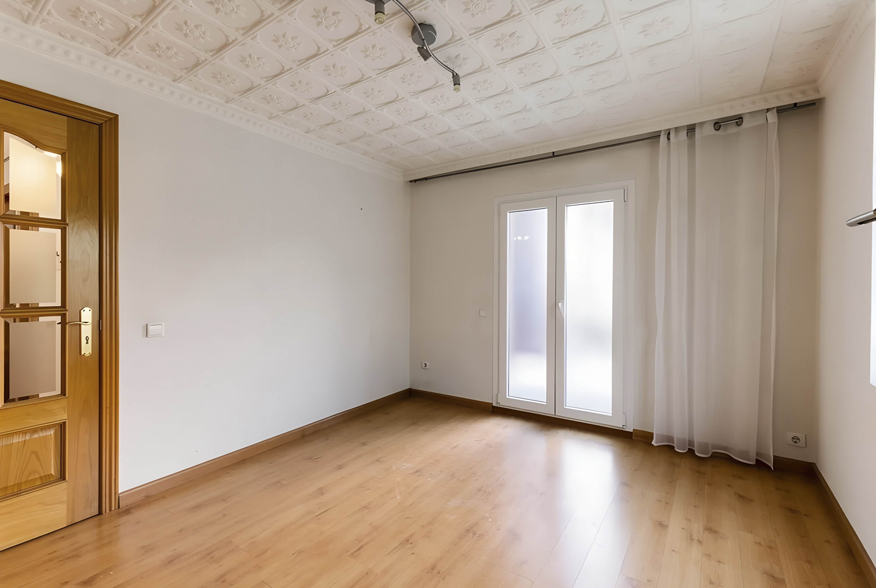 Elegant apartment with terrace and green views in San Blas-Canillejas, Madrid
