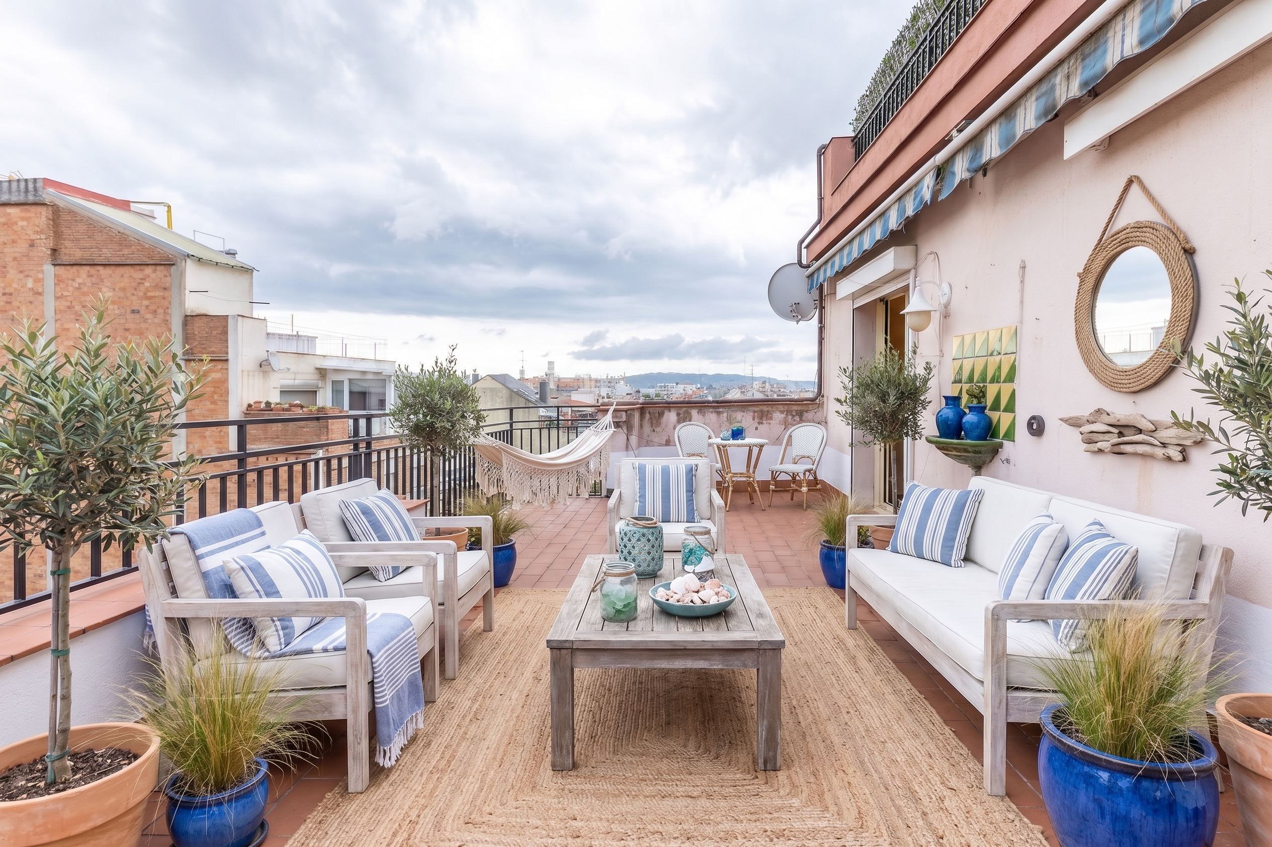 Penthouse in Sarriá with large terrace and clear views