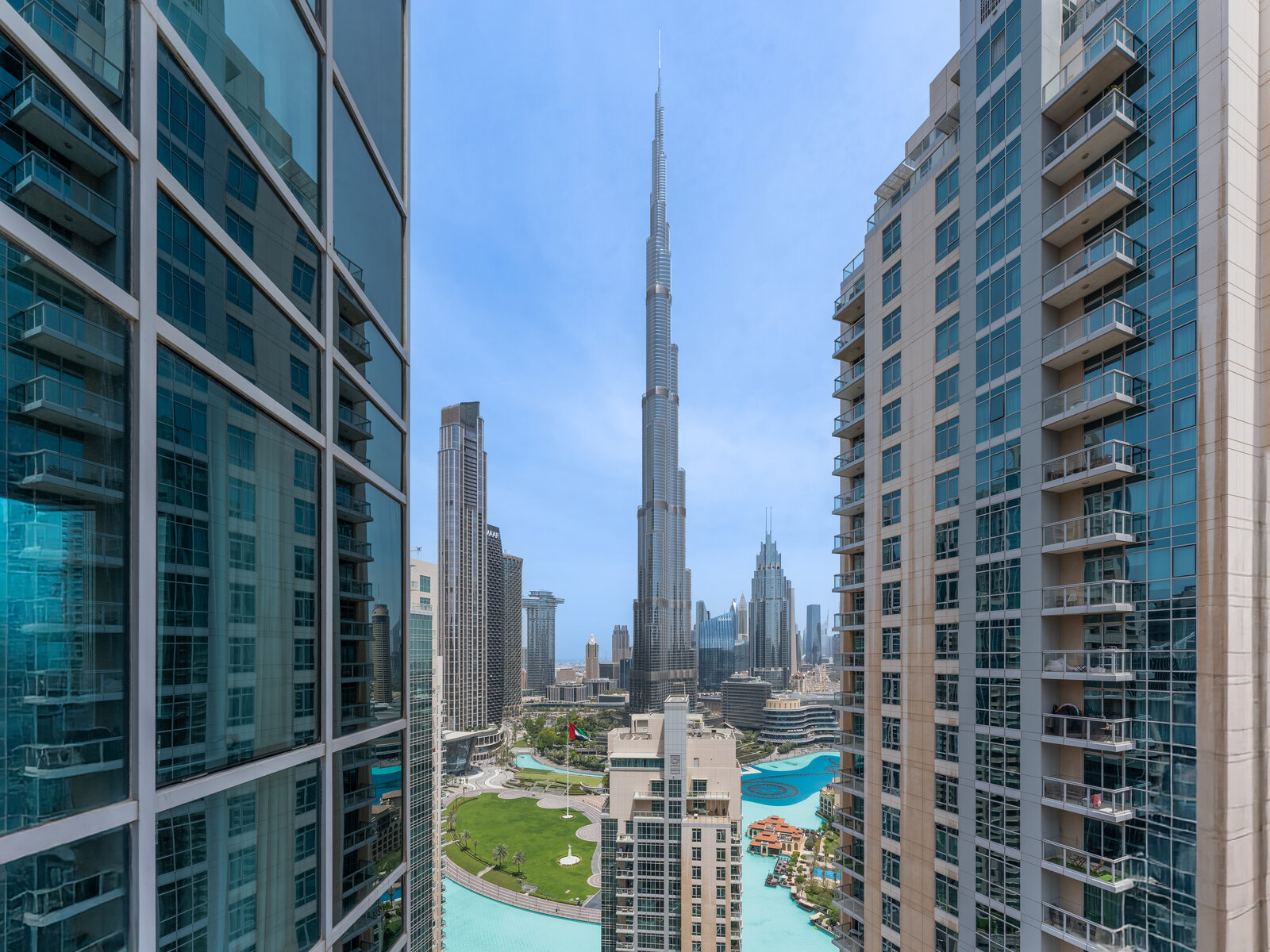 Burj Khalifa View | Furnished | Vacant
