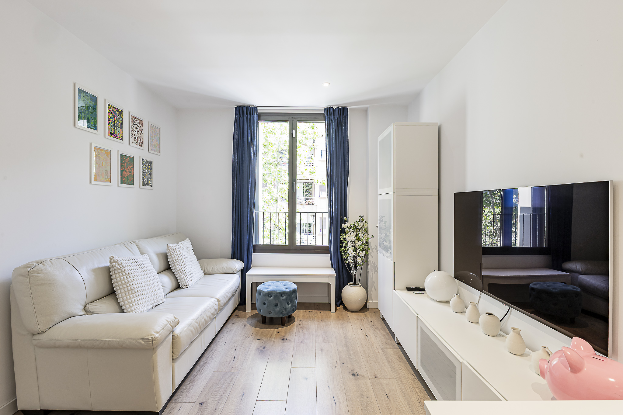 Bright apartment near the Sagrada Familia.