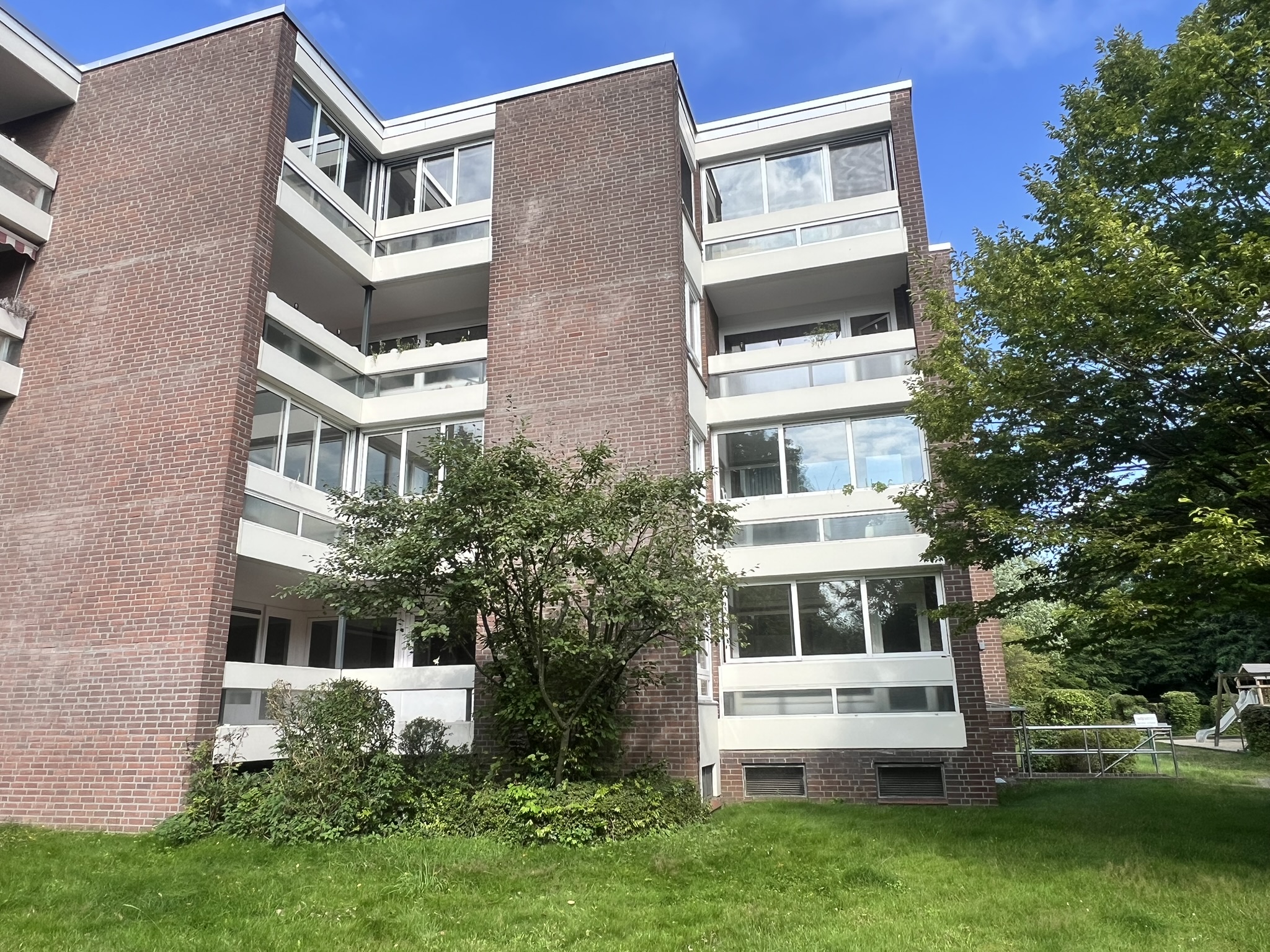 Barrierearme 3-Zimmer Wohnung in zentraler Lage in Poppenbüttel