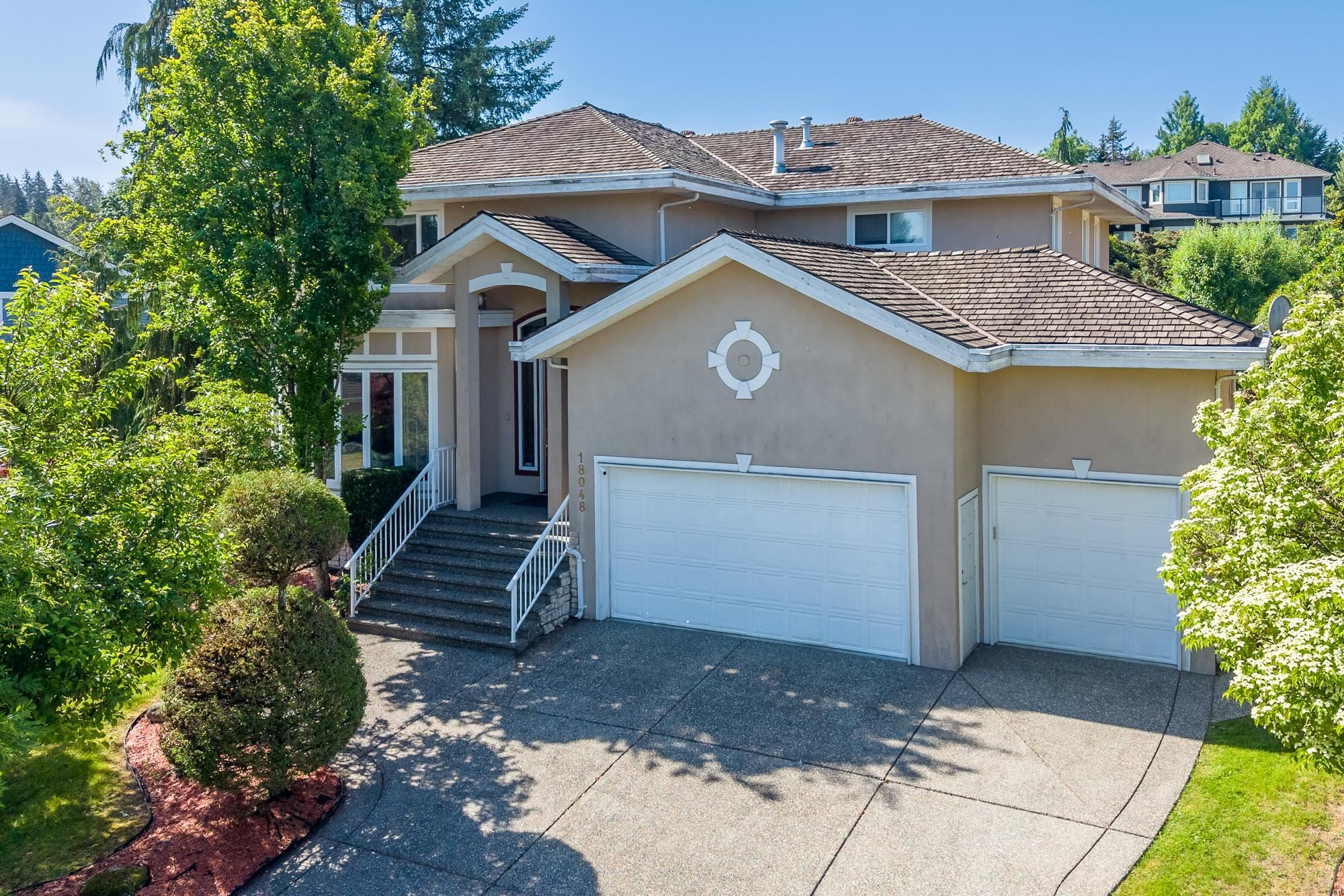 5 Bedroom, 6 Bathroom Home on a Sprawling 14,000+ Sq.Ft Lot!