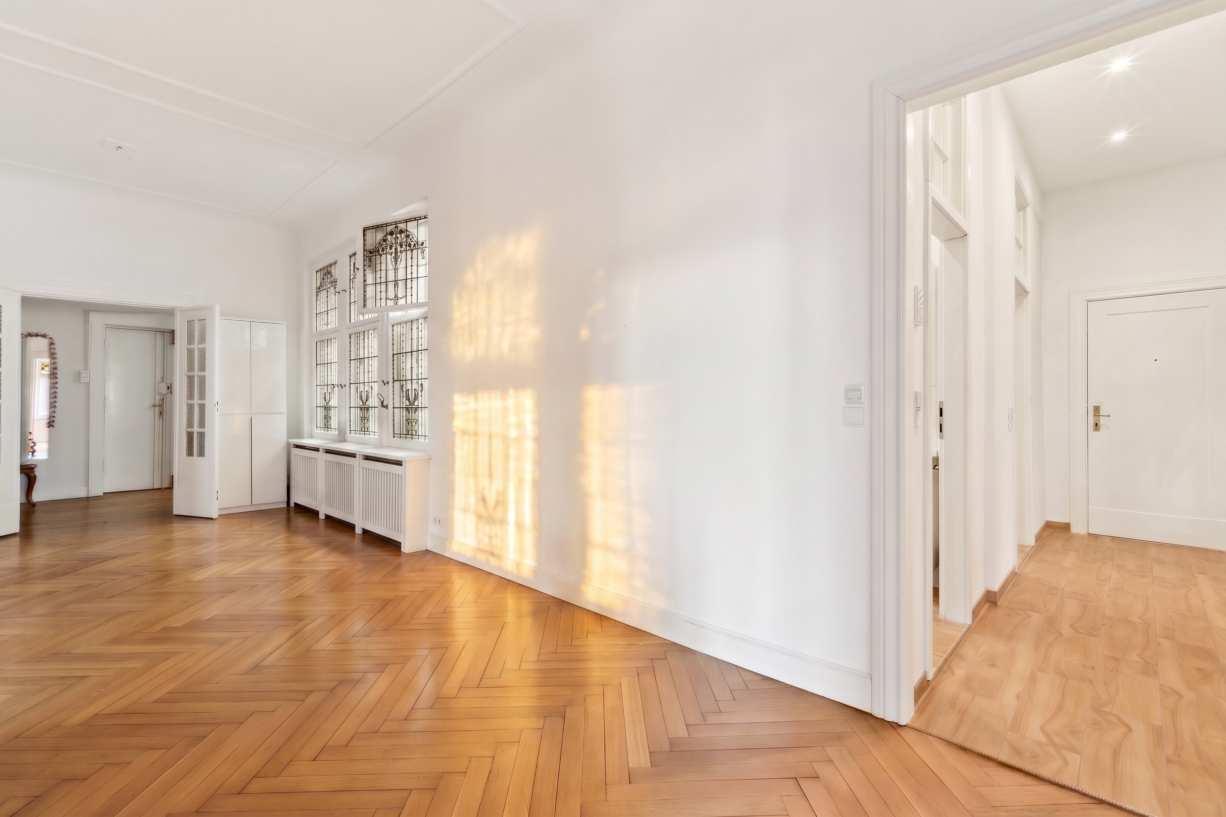 Premium-Lage! Sanierte 6-Zimmer-Wohnung mit viel Platz