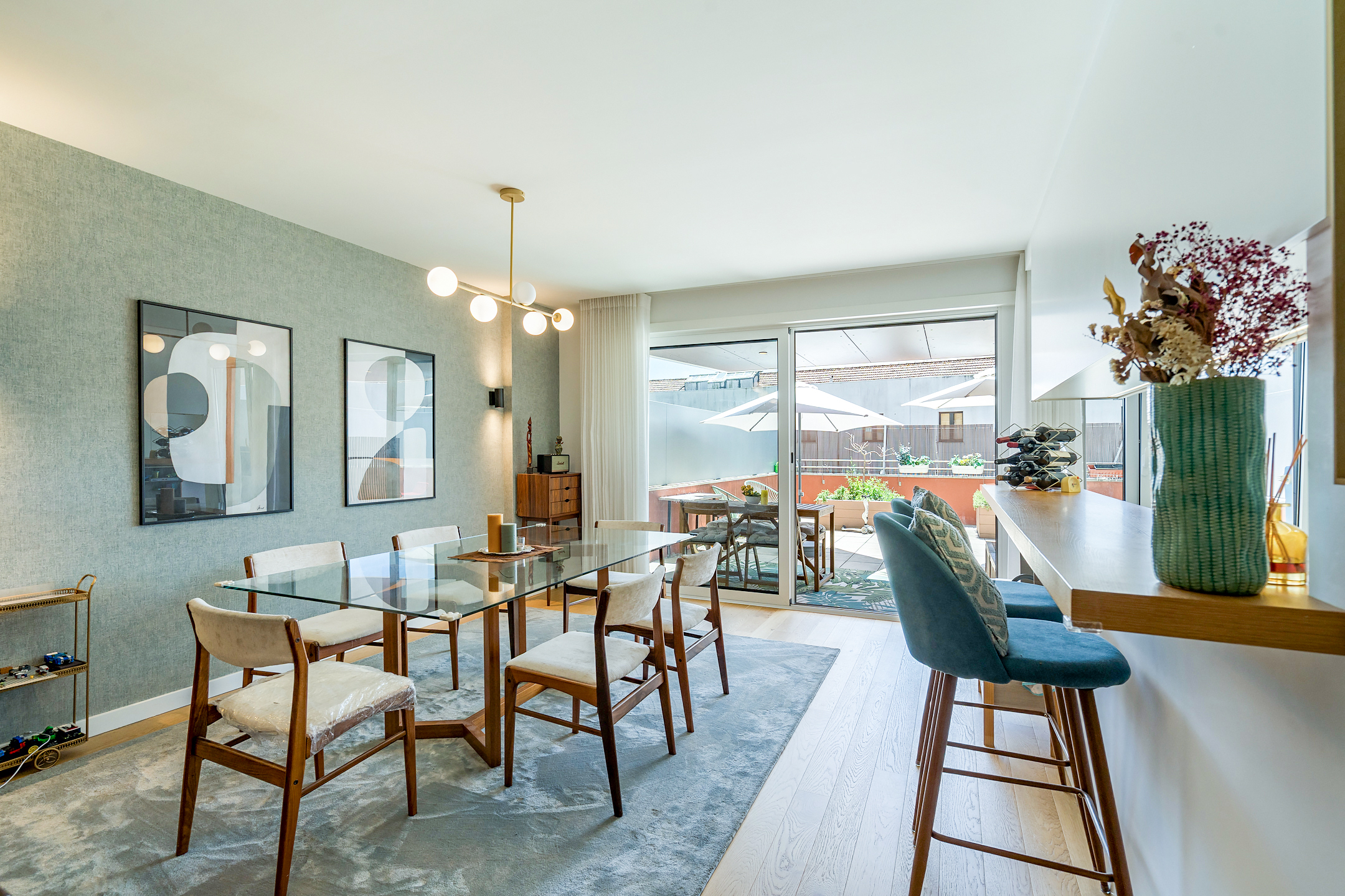 3 Bedroom Apartment in a private condominium by the Douro River