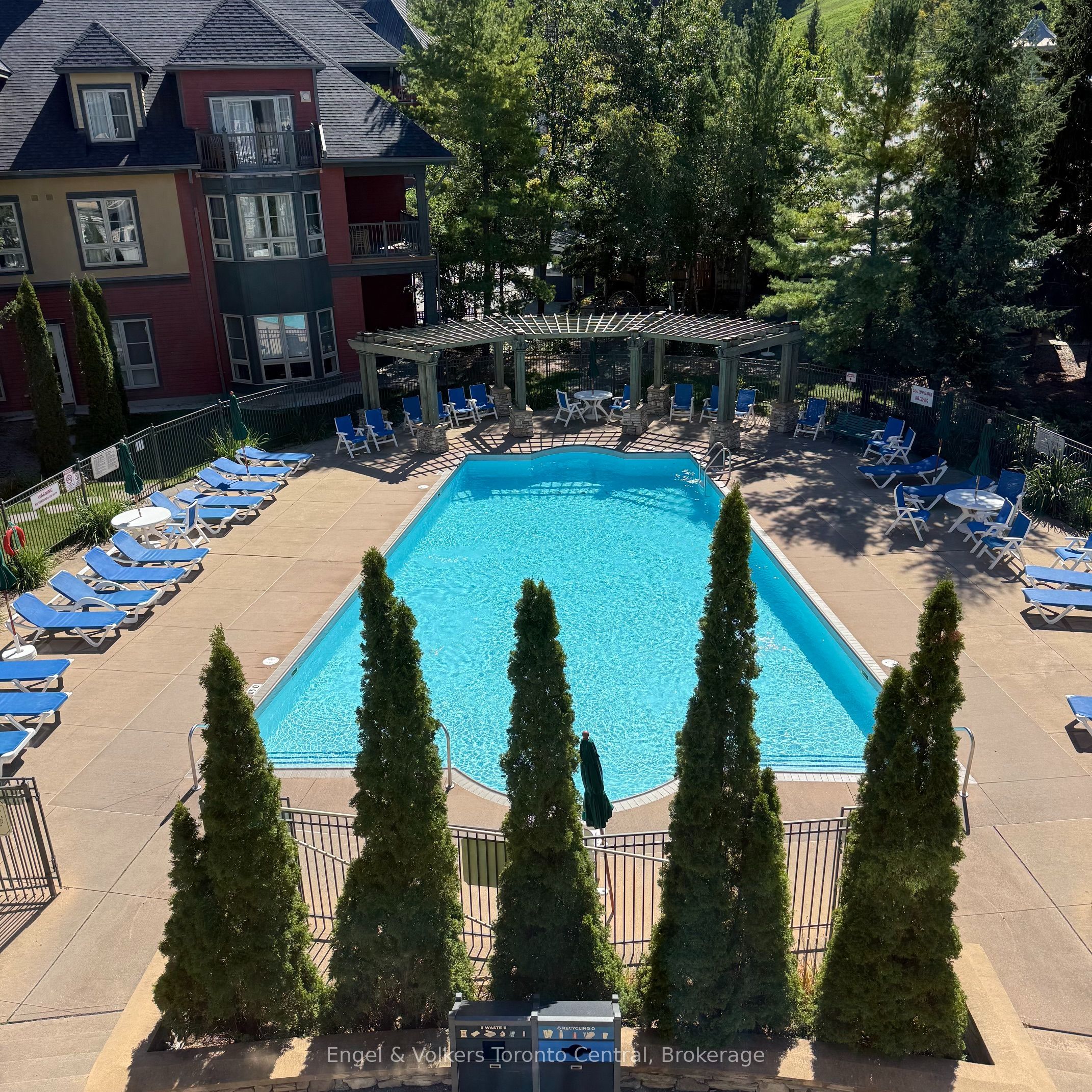 Your Own Retreat In The Heart Of The Blue Mountain Village