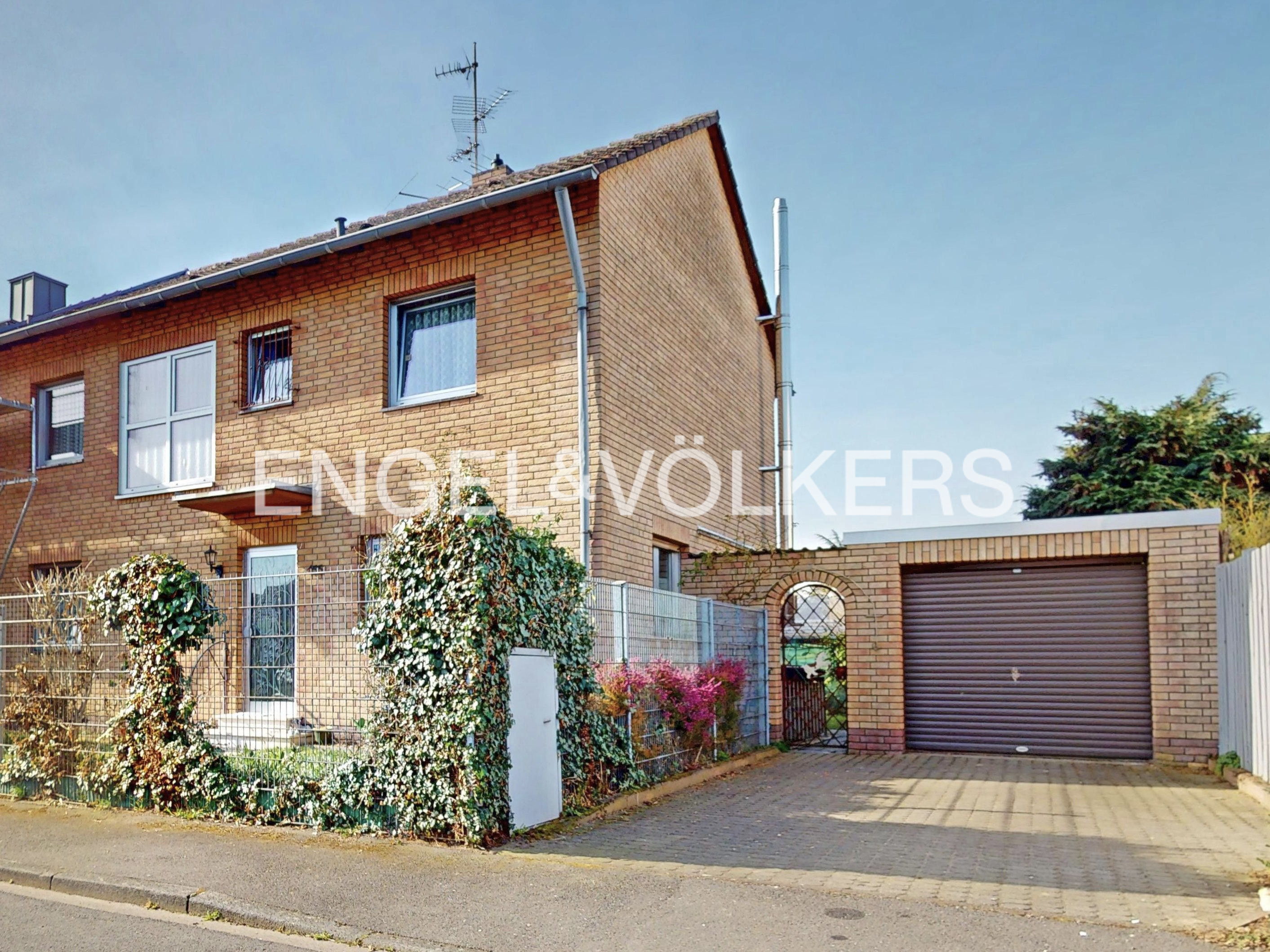 Einfamilienhaus mit Potenzial – in Rheinnähe, ideal zwischen Köln und Bonn!