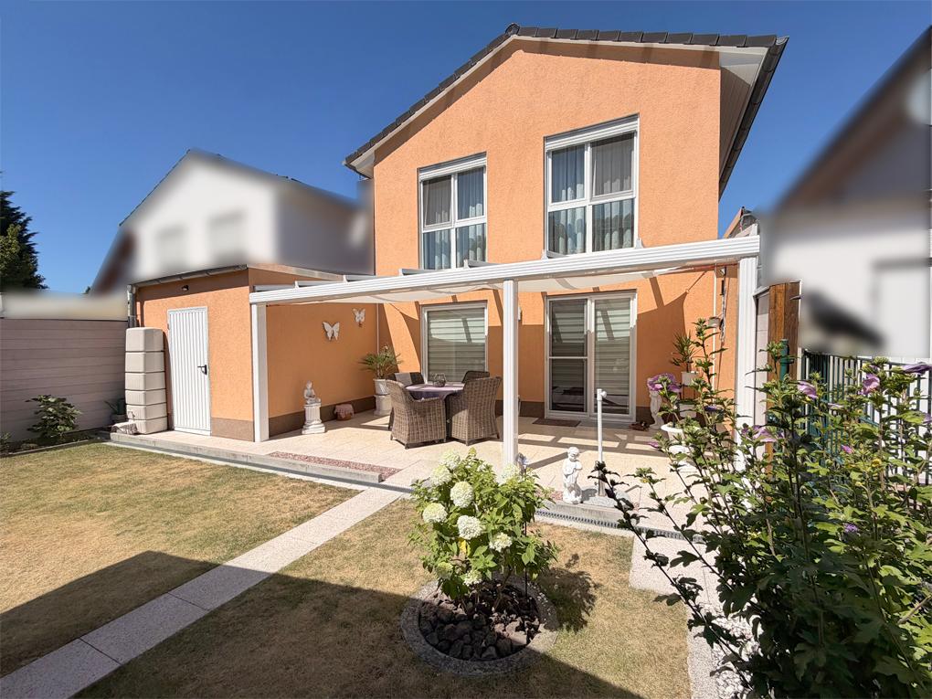 Freistehendes Einfamilienhaus mit Garten und Garage in Rheinbach Stadt