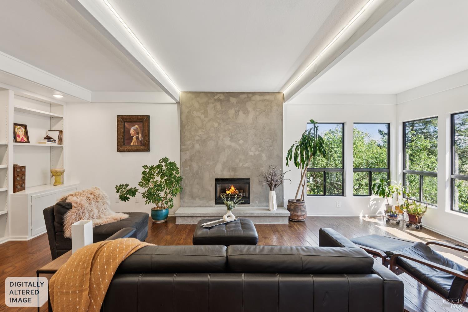 Contemporary Hideaway with Views