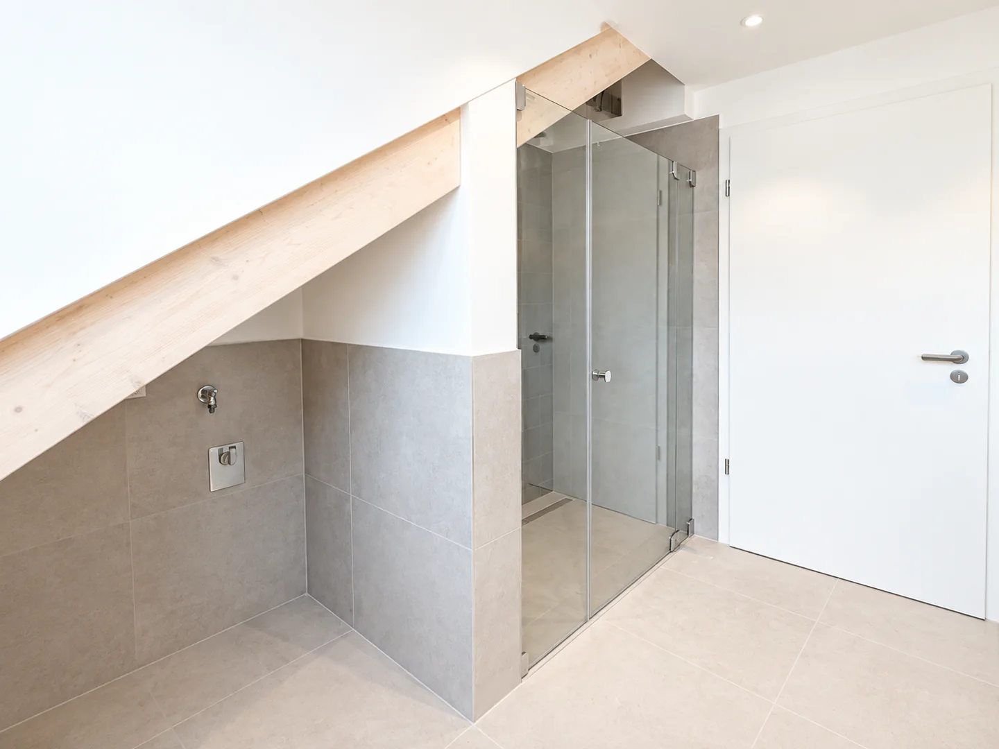 Dachgeschosswohnung mit Berg- und Seeblick - Foto 2