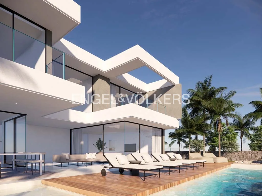 Modern new built villa