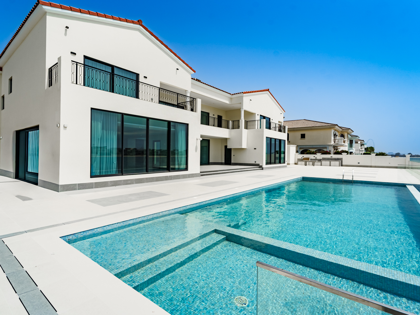 Atlantis Views | High Number | Signature Waterfront Villa