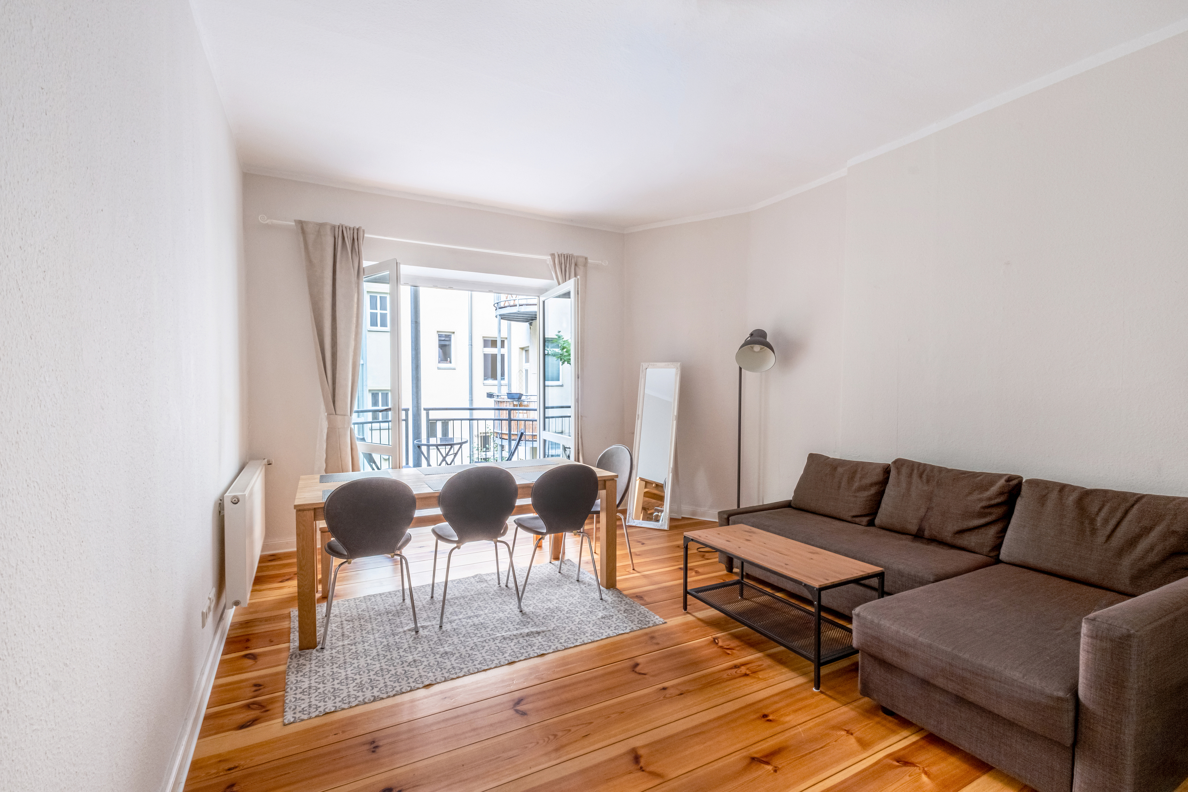 Charming 3-room period apartment in Samariterkiez
