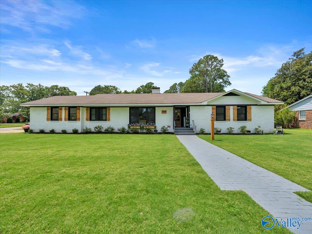 Charming residence in Southeast Decatur