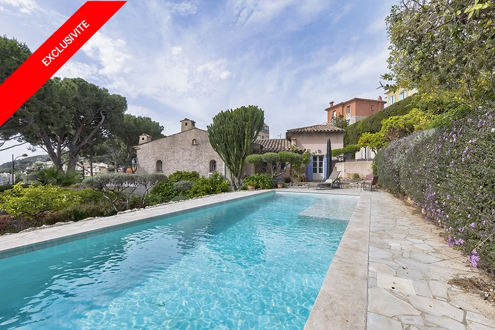 Magnificent fully renovated Provençal style villa, swimming pool, sauna and sea view