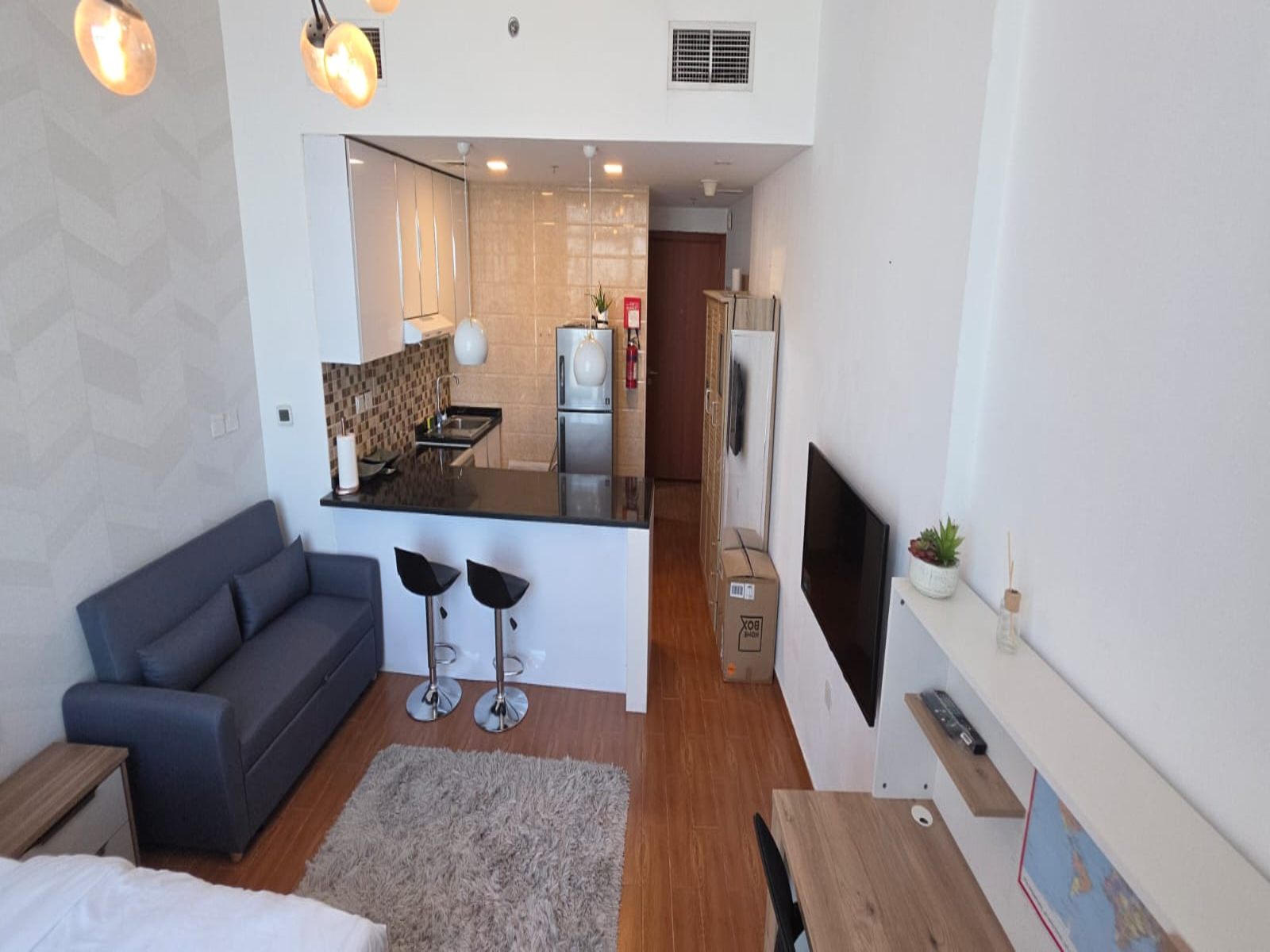 Bright Studio | Balcony | Ready to Move In