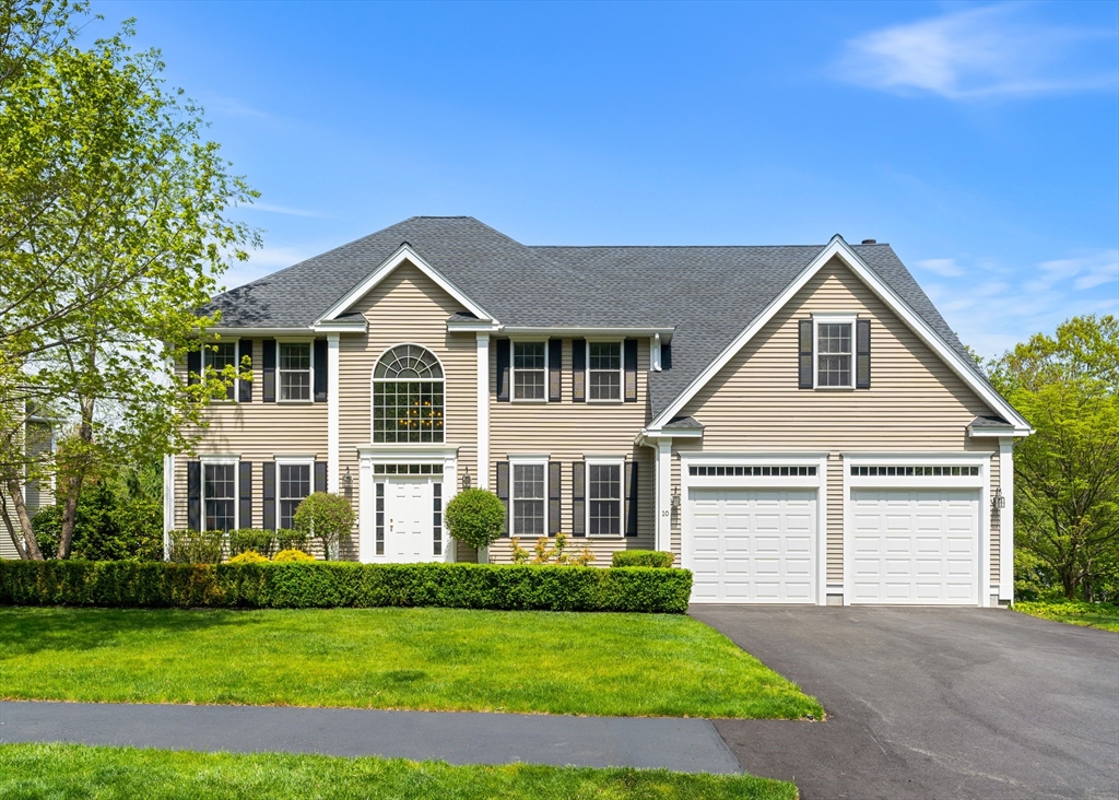 Modern Living Meet Classic Style