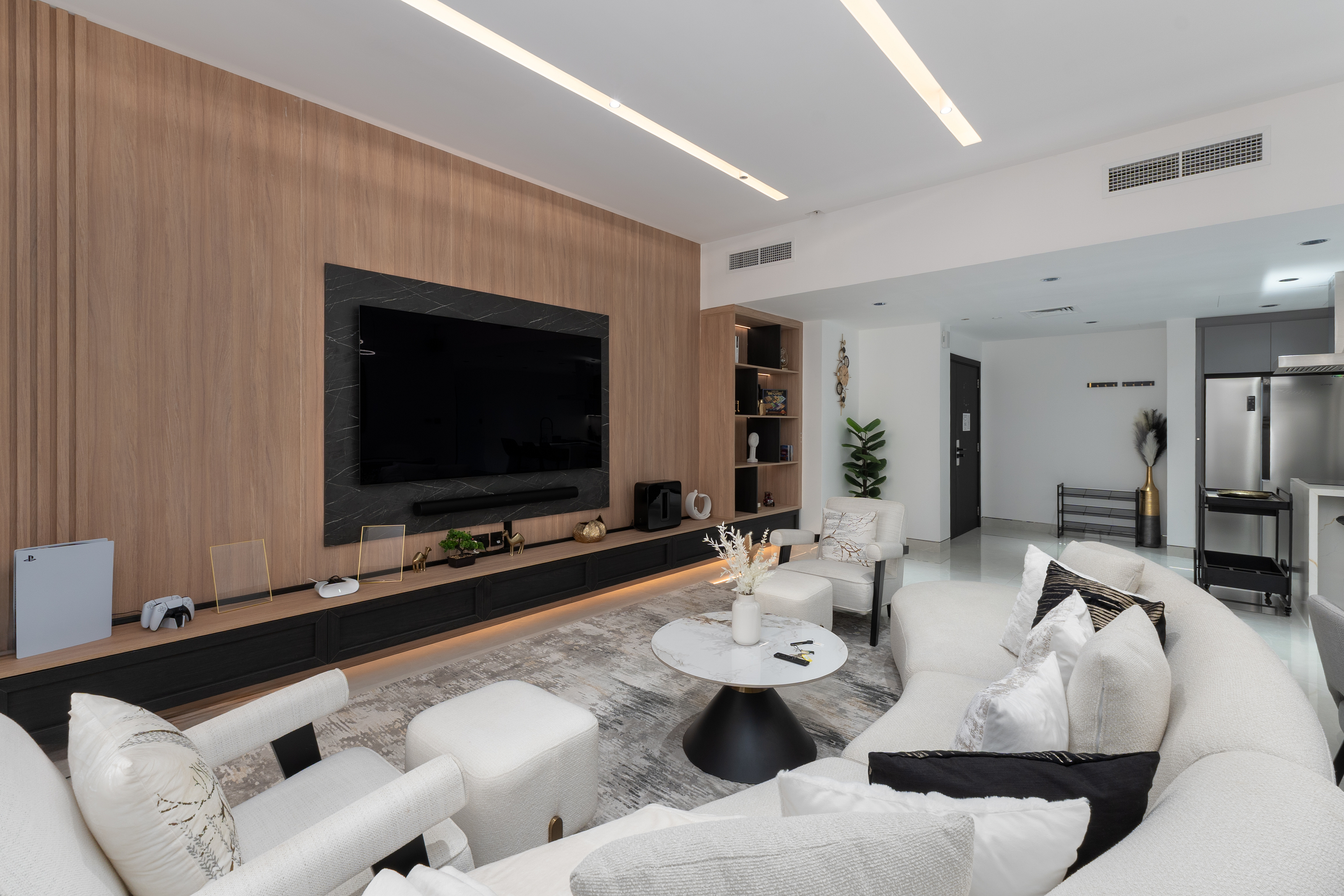 Fully Upgraded |  High End Furnishings