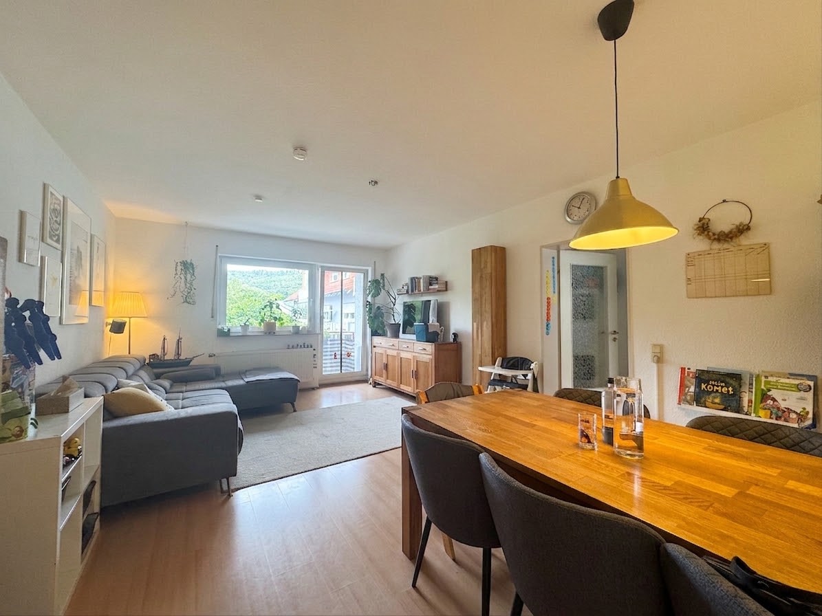 Naturnah wohnen in Gisselberg – 3-Zimmer-Wohnung mit Balkon