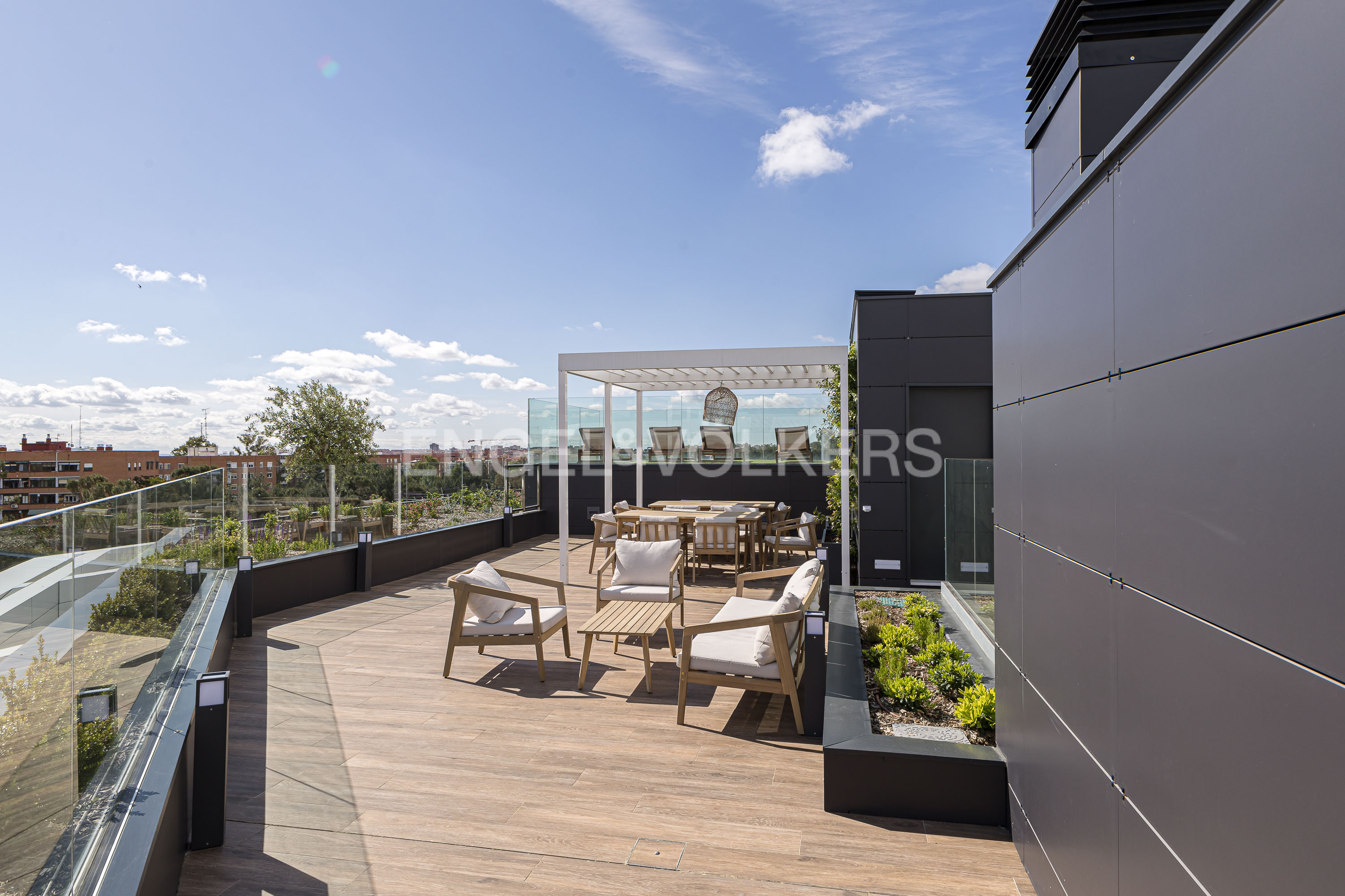 Exclusive, brand-new three-bedroom, two-bathroom penthouse with a swimming pool