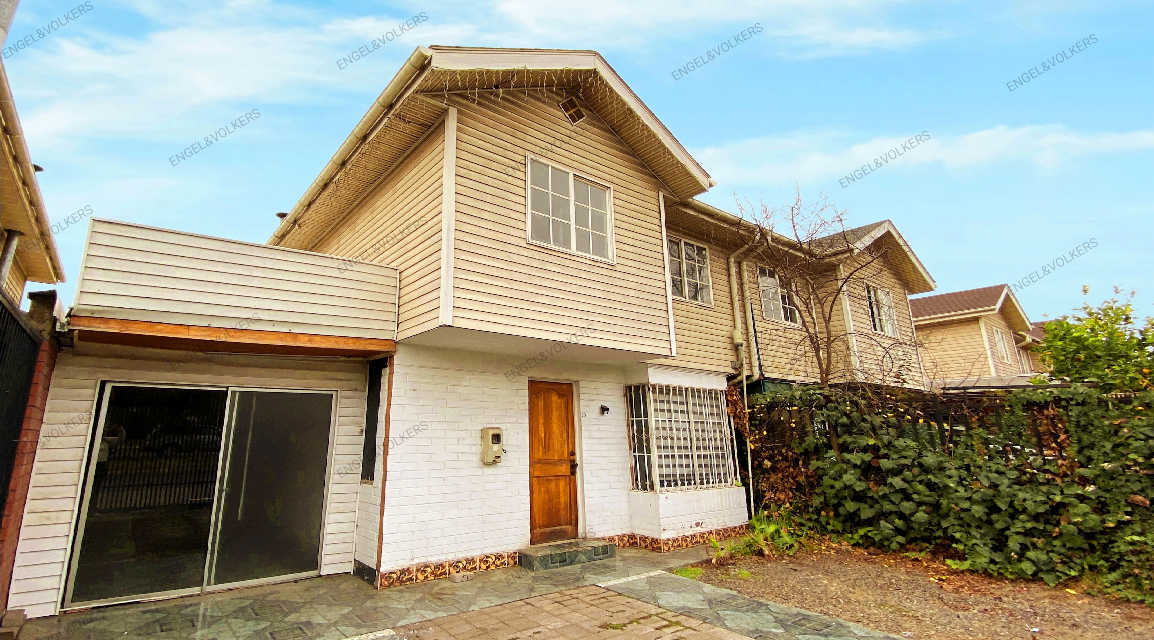 Arriendo de Opción Comercial / San Carlos / Metro Las Mercedes