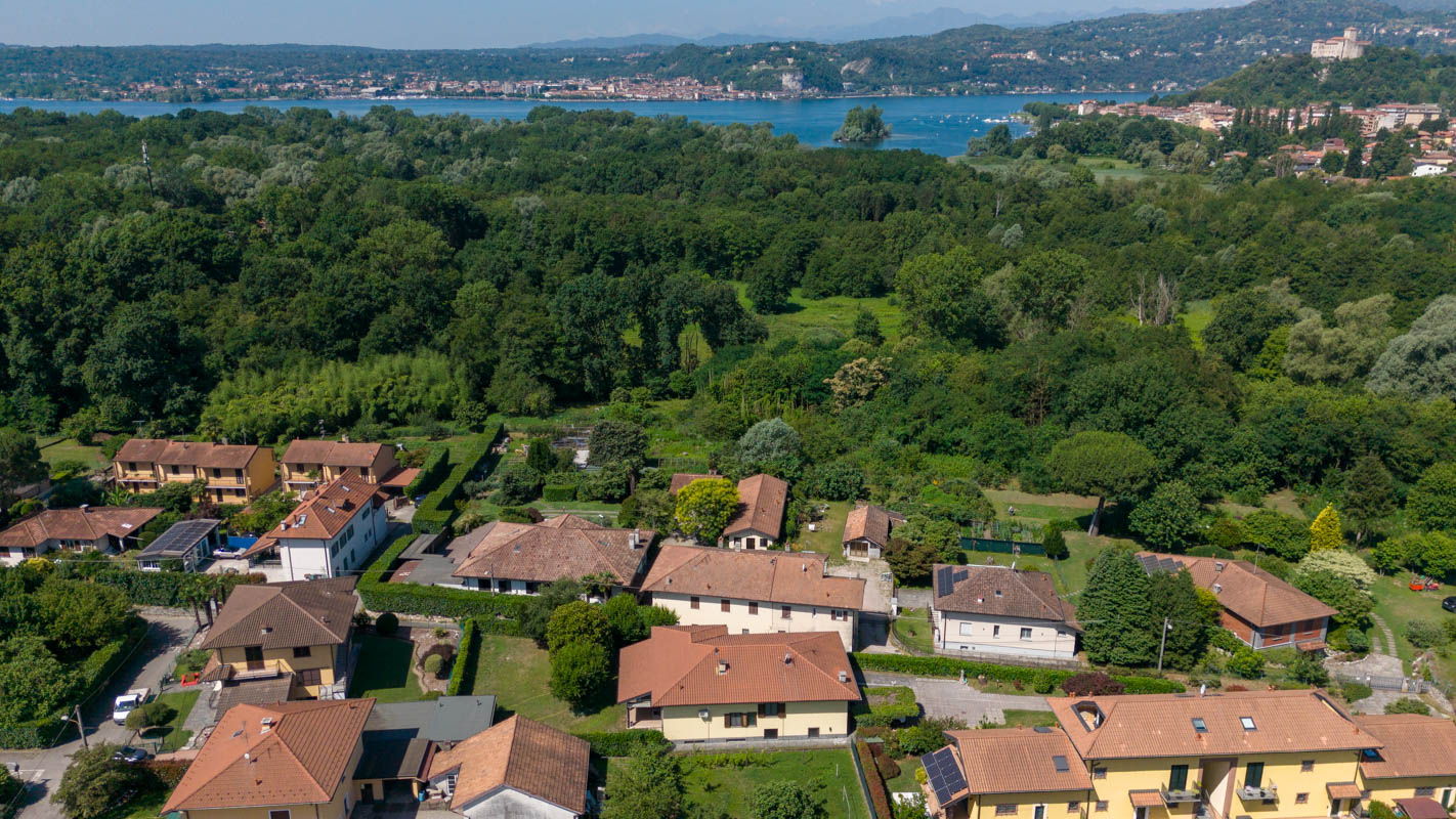 An exclusive retreat in the green heart of Angera