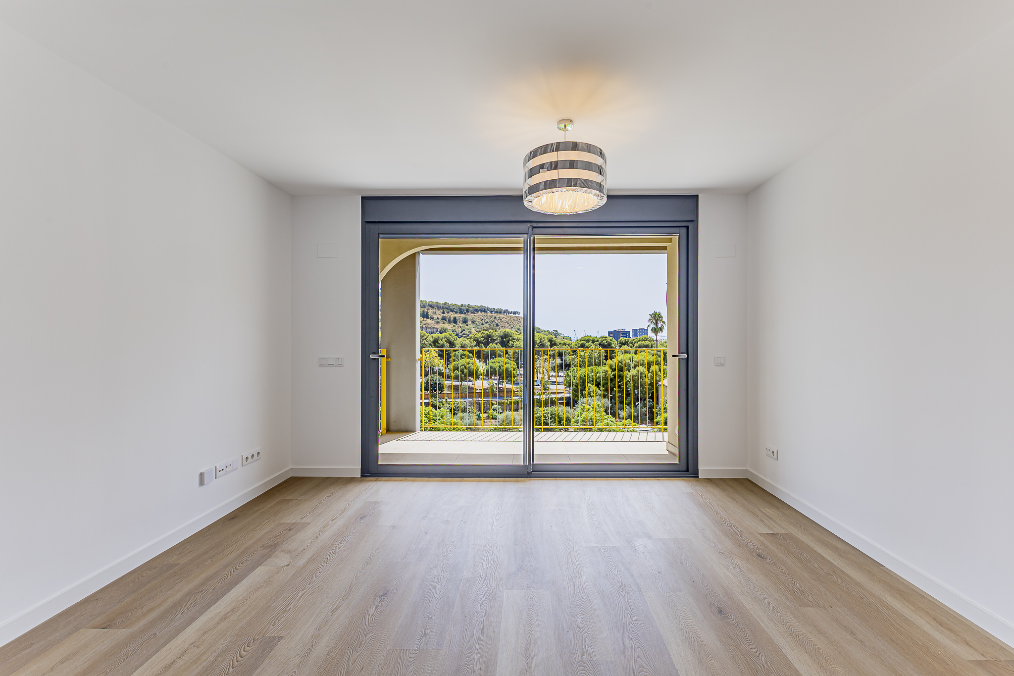 Kronos: New-Build Apartment in Montjuïc