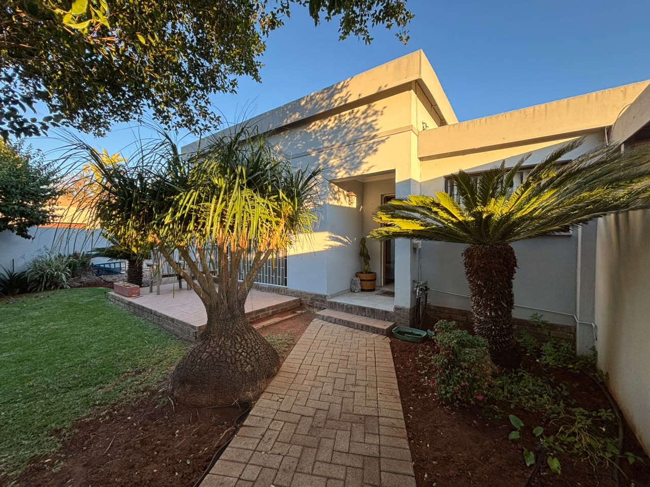 Charming Family Home with Garden and Communal Pool