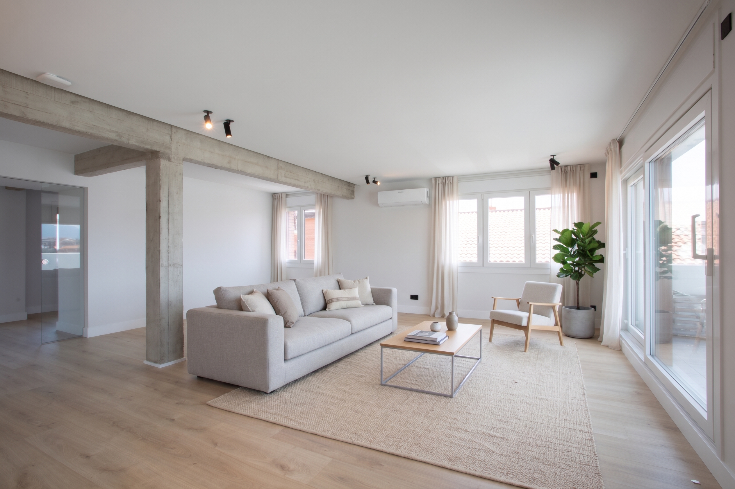 Brand-new penthouse with terrace and sea views in Arrigunaga