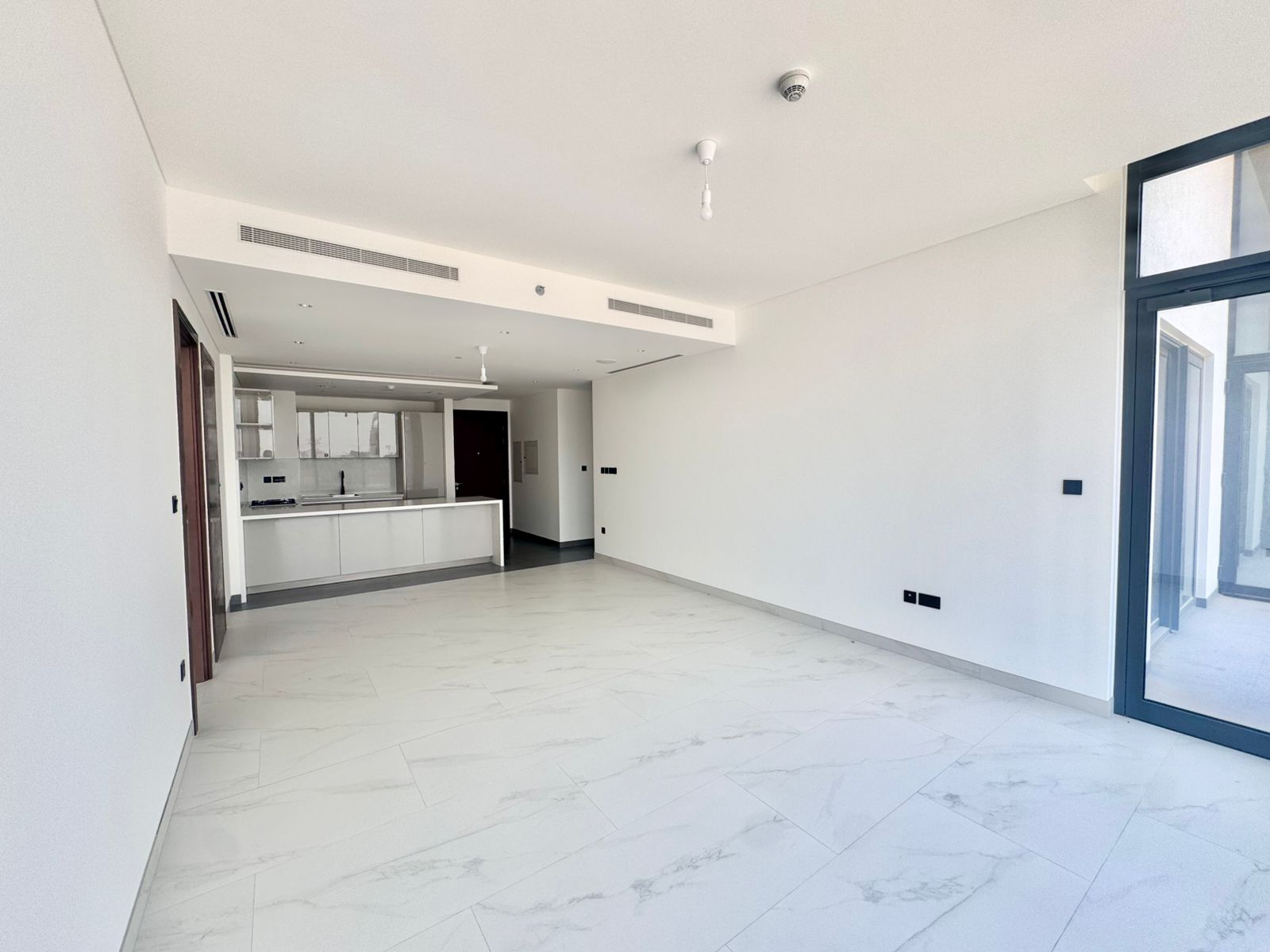 Luxurious | Vacant | Maids Room