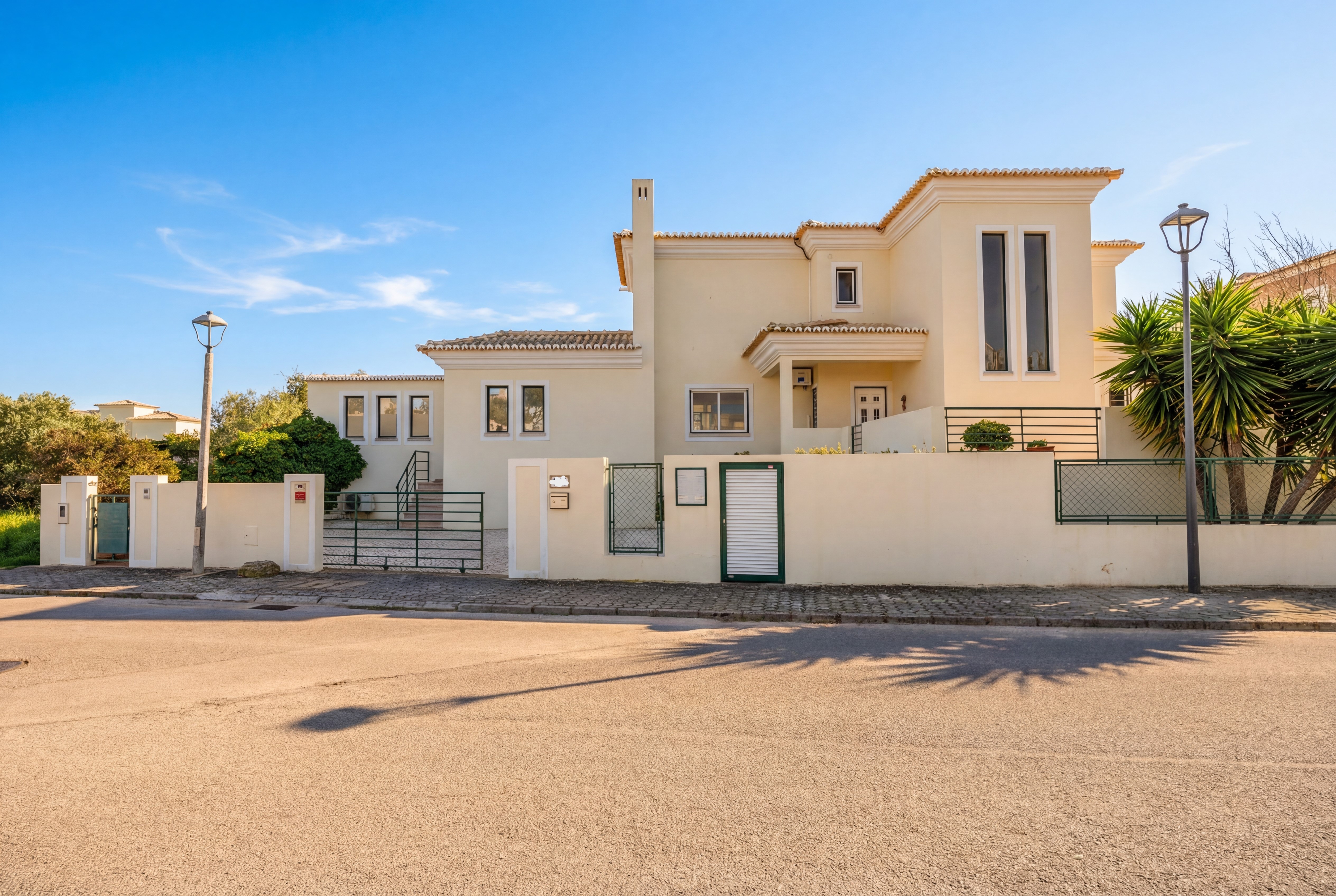 Bright and Spacious Villa with Private Pool, Garden and Sea views